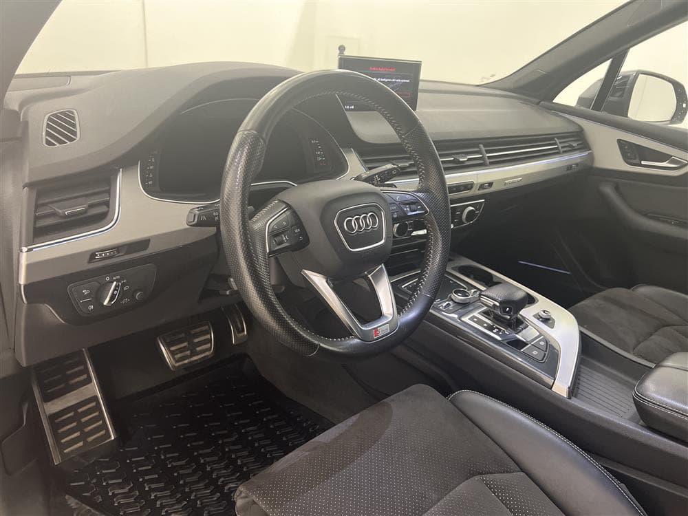 Audi Q7 TDI 272hk Quattro S-Line Cockpit Värmare BOSE 7-Sitsinteriör