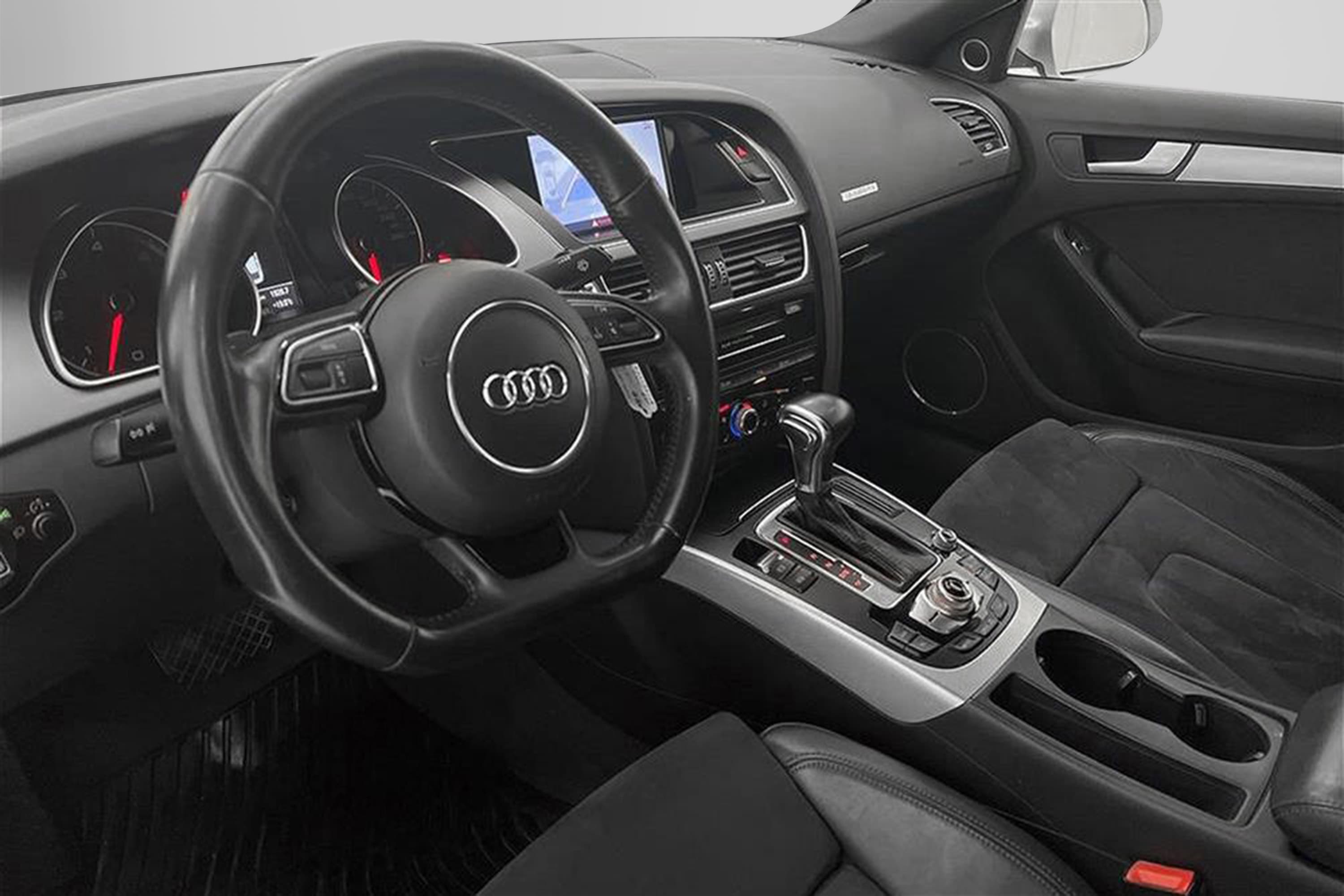 Audi A5 3.0 TDI Q 245hk S-Line B&O Navi B-Kam Svart optikinteriör