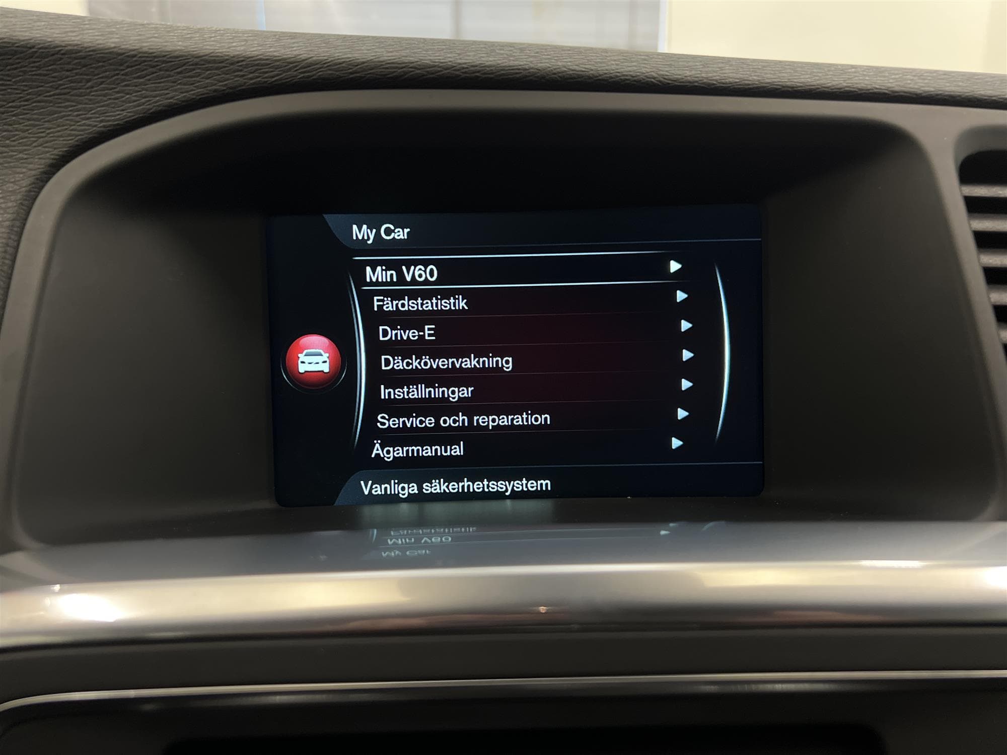 Volvo V60 Cross Country D4 190hk Voc D-Värm Drag BLIS PDC