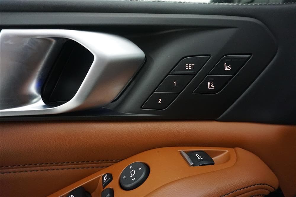 BMW X5 M50d 400hk Innovation D-Värm Sky Lounge H/K HUD 360°interiör