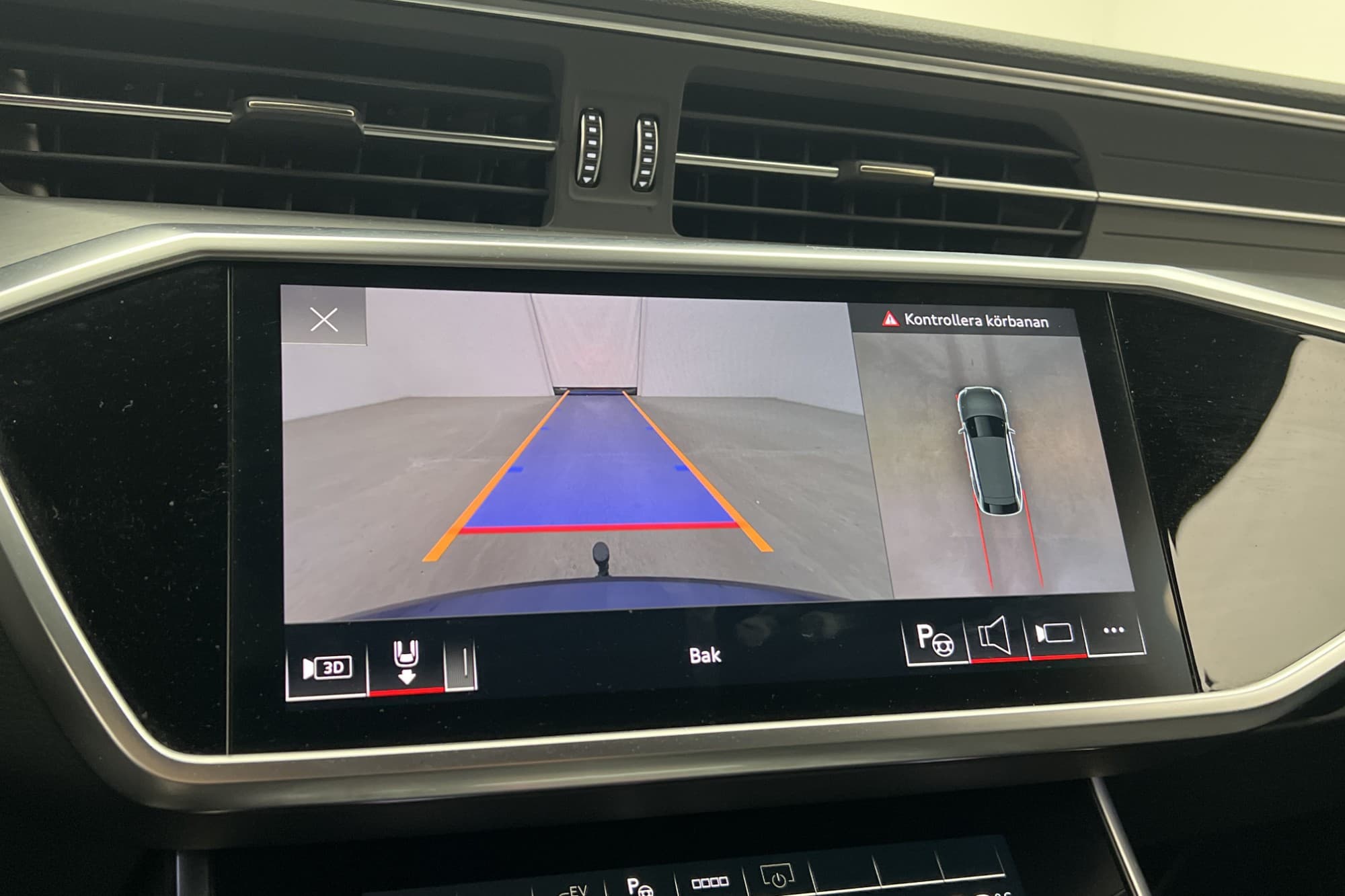 Audi A6 Avant 55 TFSI e Q 367hk S-Line Cockpit 360 Navi Drag