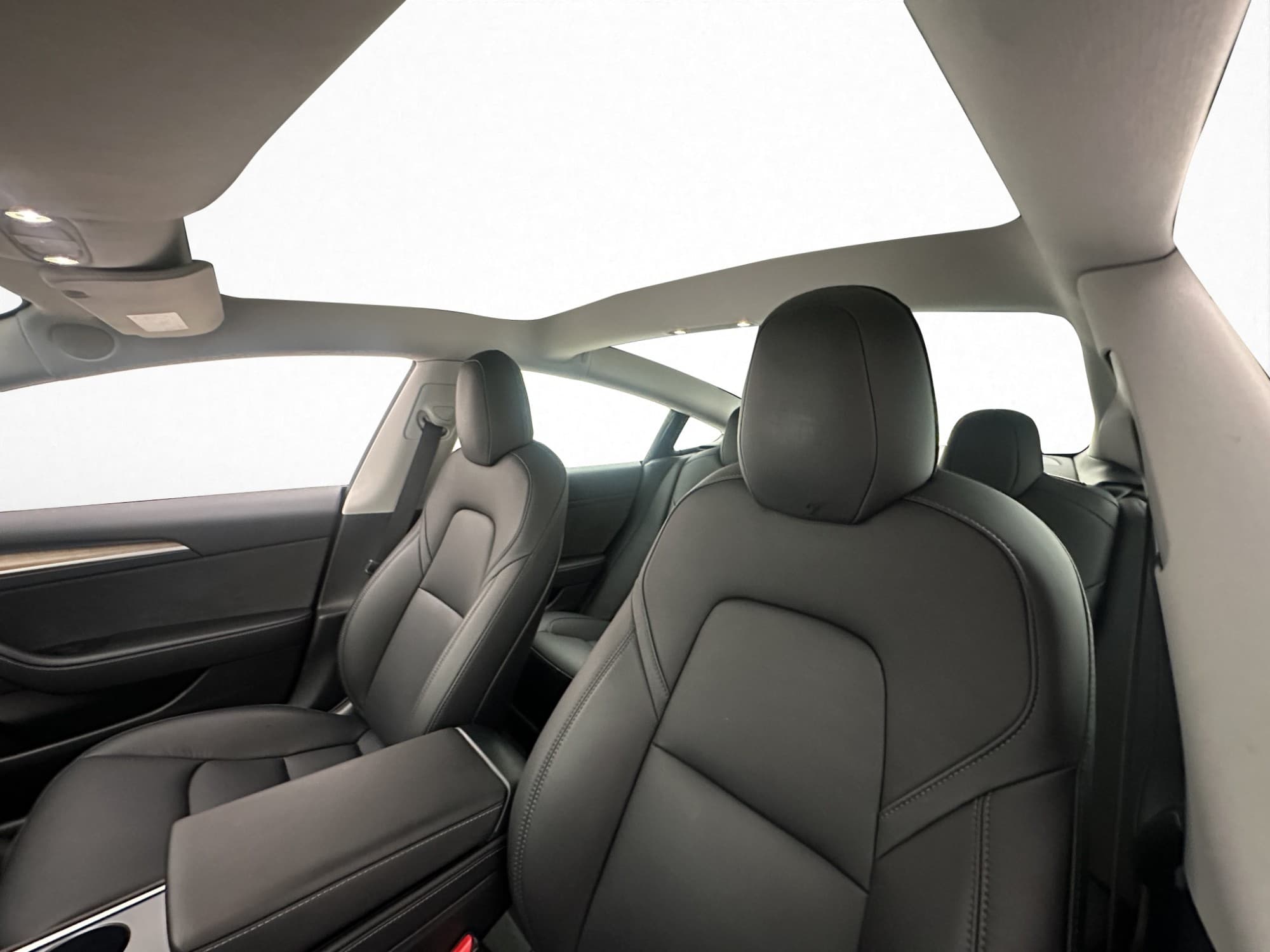 Tesla Model 3 Long Range AWD Svensksåld Panorama Drag