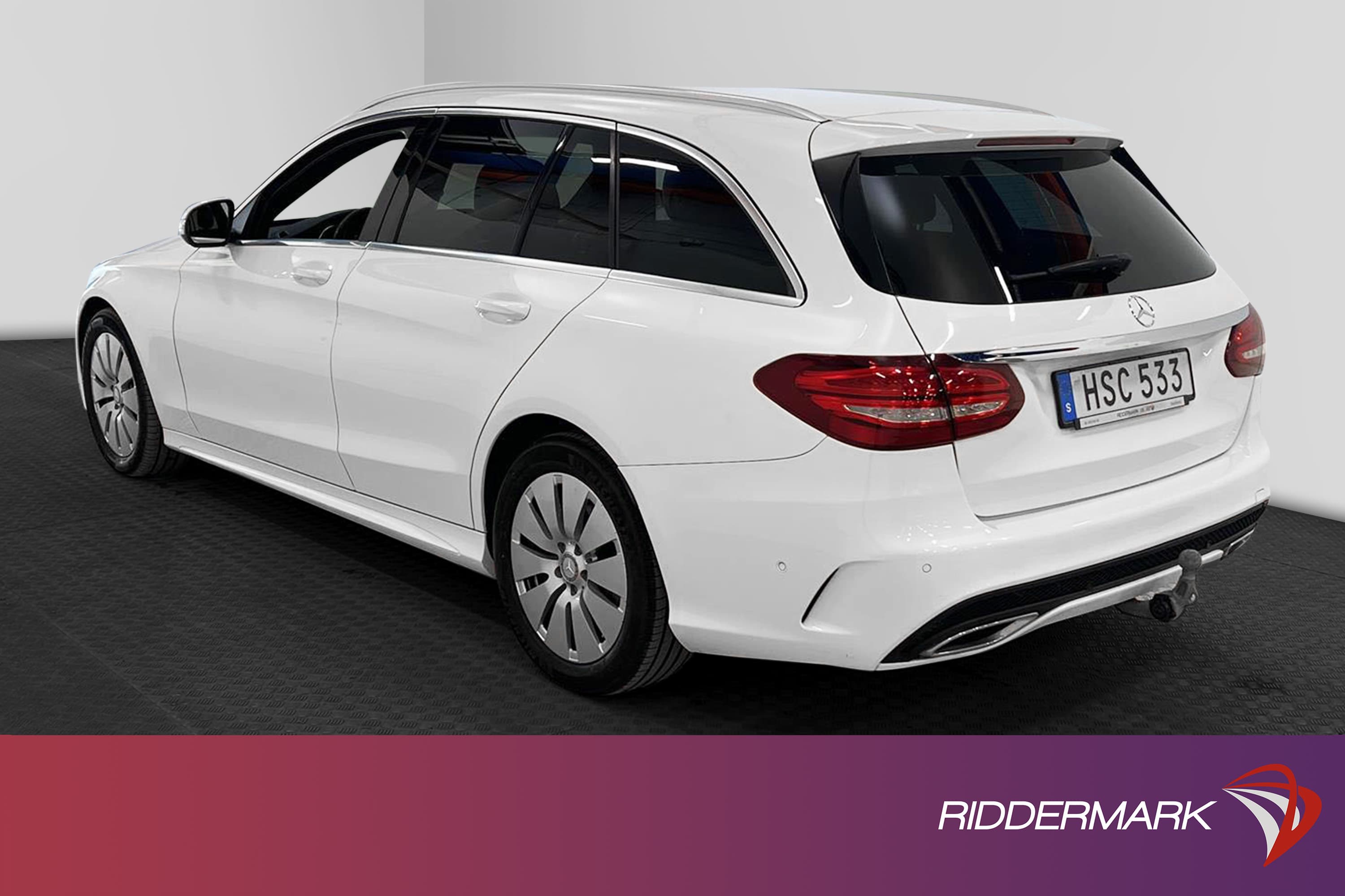 Mercedes-Benz C 250 AMG 204hk 4MATIC Skinn Burmester Dragexteriör