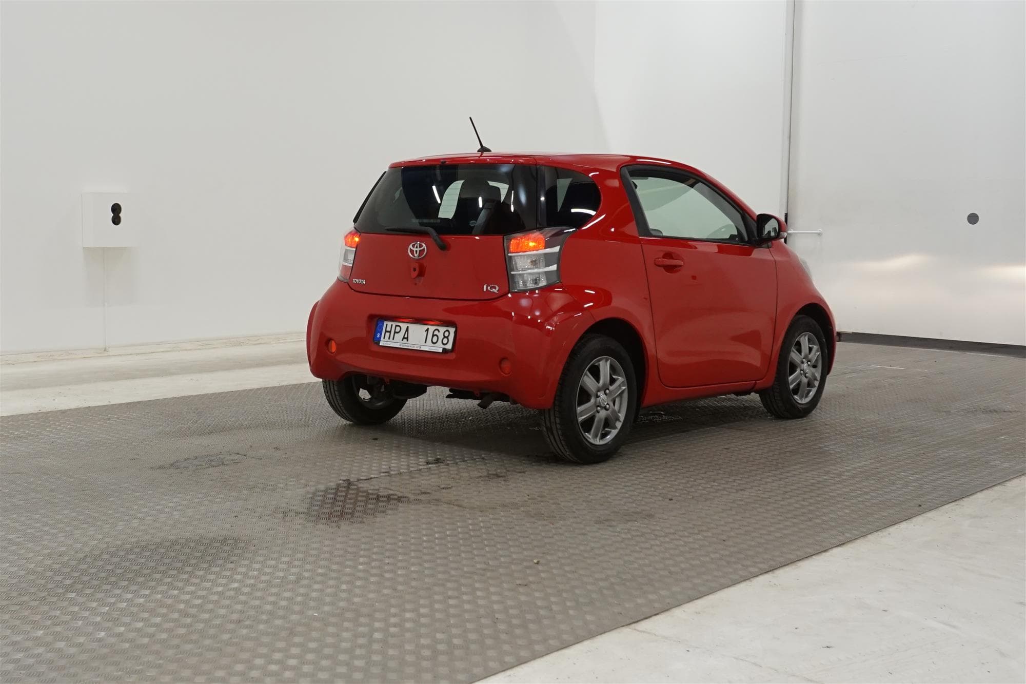 Toyota iQ 1.0 VVT-i  68hk Låg Skatt 0,44L/mil 