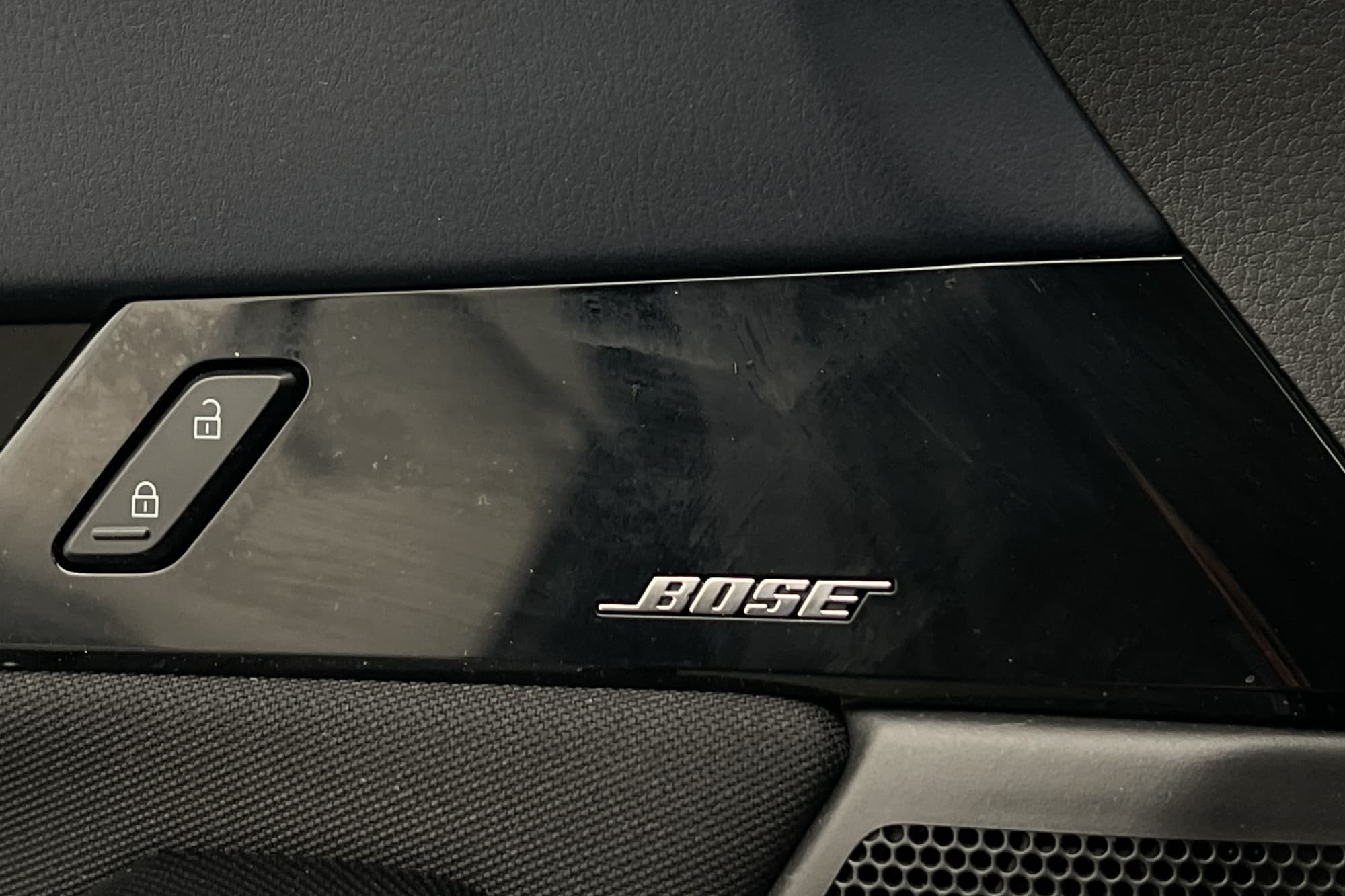 Mazda CX-30 M Hybrid 120hk Sky+Tech Värmare CarPlay BOSE HUD