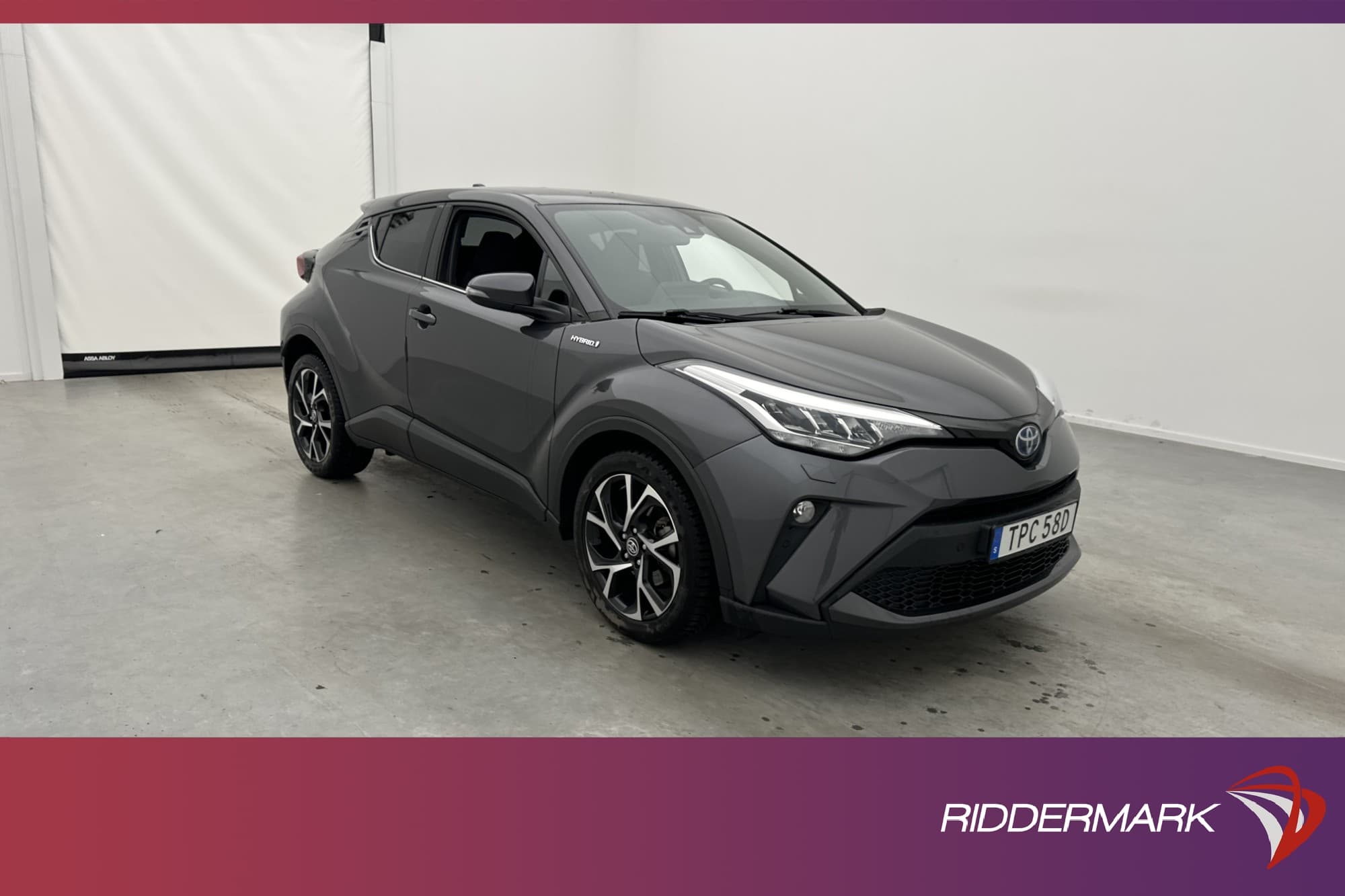 Toyota C-HR Hybrid 122hk