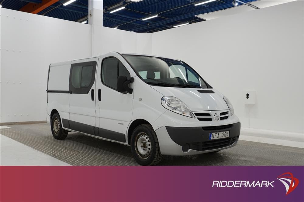 Nissan Primastar Crew Van 2.0 dCi Dragkrok Lång 5-sits exteriör