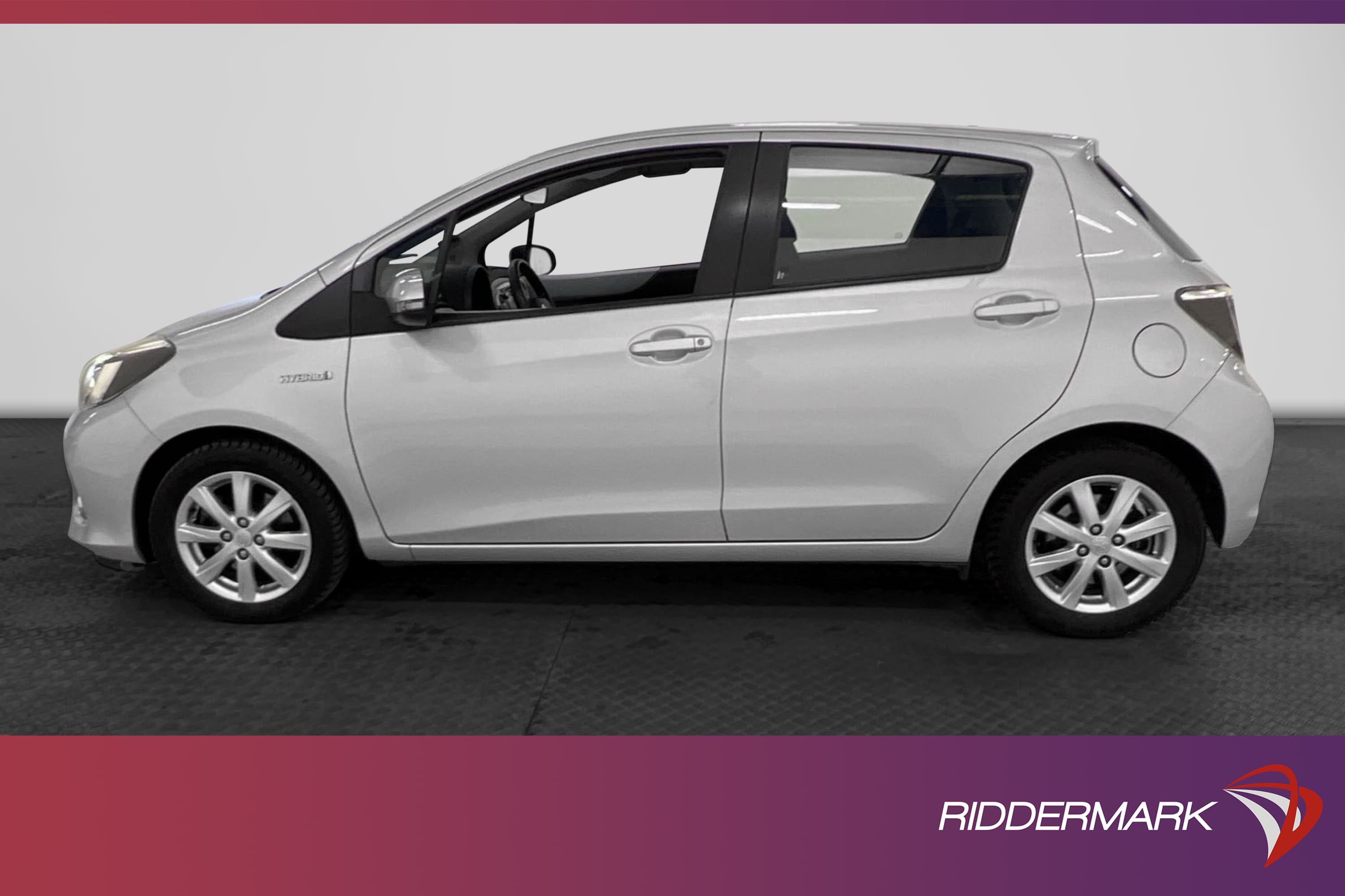 Toyota Yaris Hybrid 