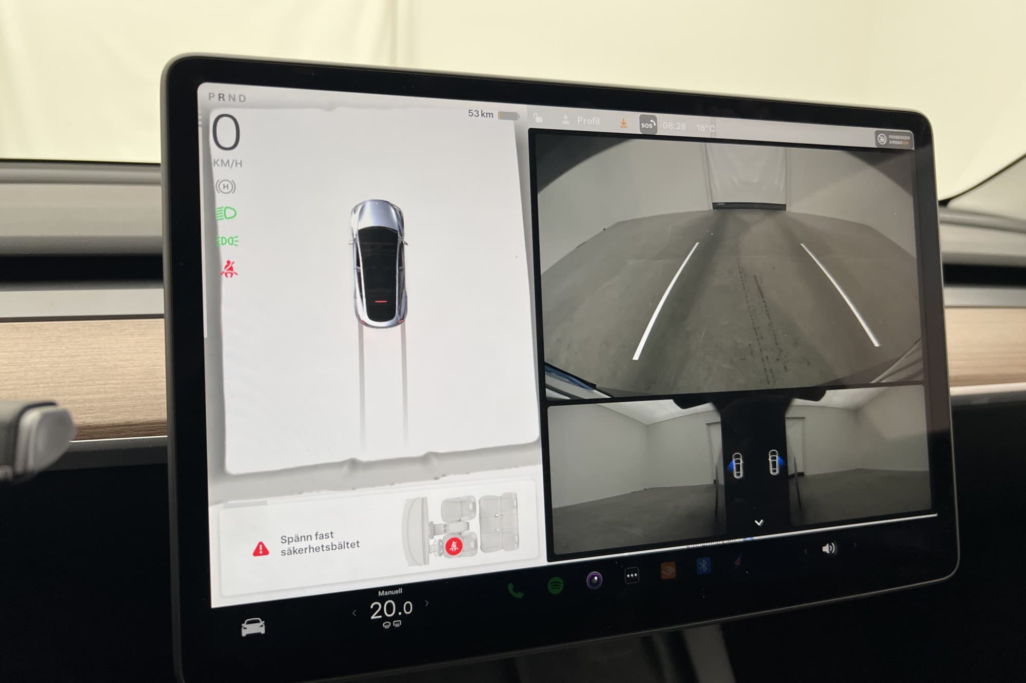 Tesla Model Y Performance Autopilot Svensksåld MOMS