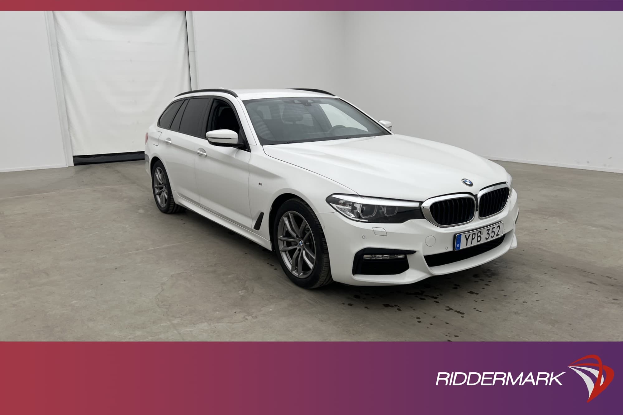 BMW 520 d xDrive 190hk M Sport 360° HiFi Skinn Navi Drag