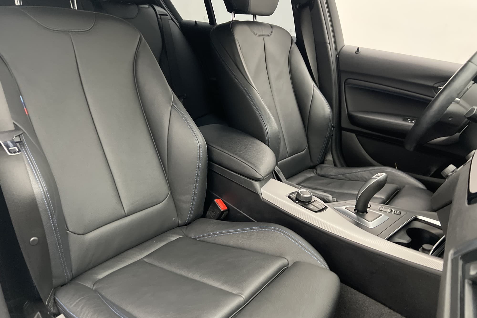 BMW 118i 136hk M Sport HiFi Skinn Sensorer Keyless Rattvärme