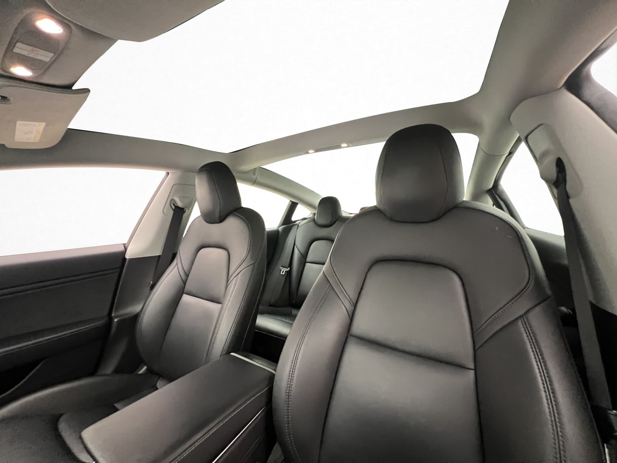 Tesla Model 3 Standard Range Plus 258hk Pano Dragkrok AP