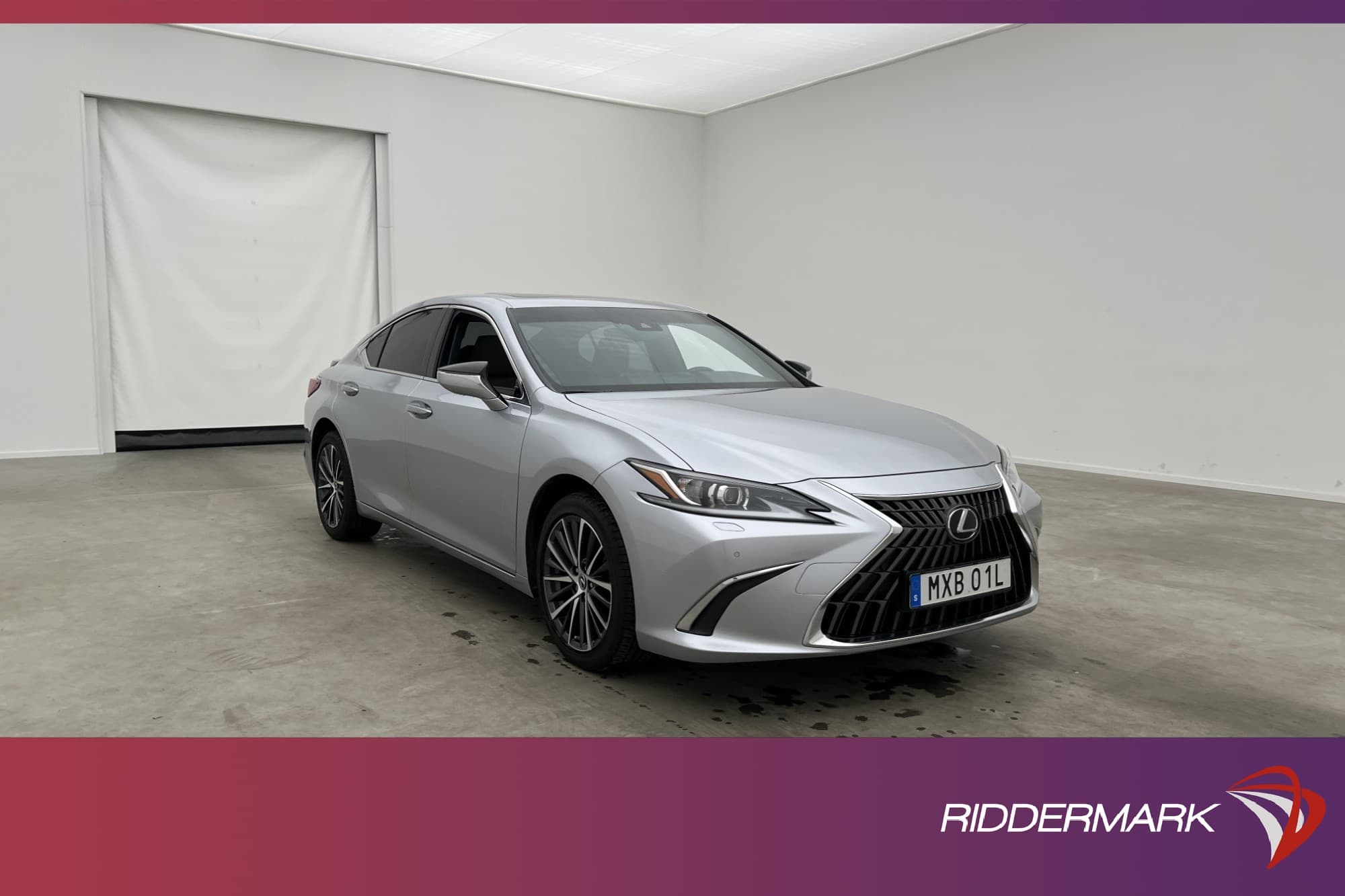 Lexus ES 300h 218hk
