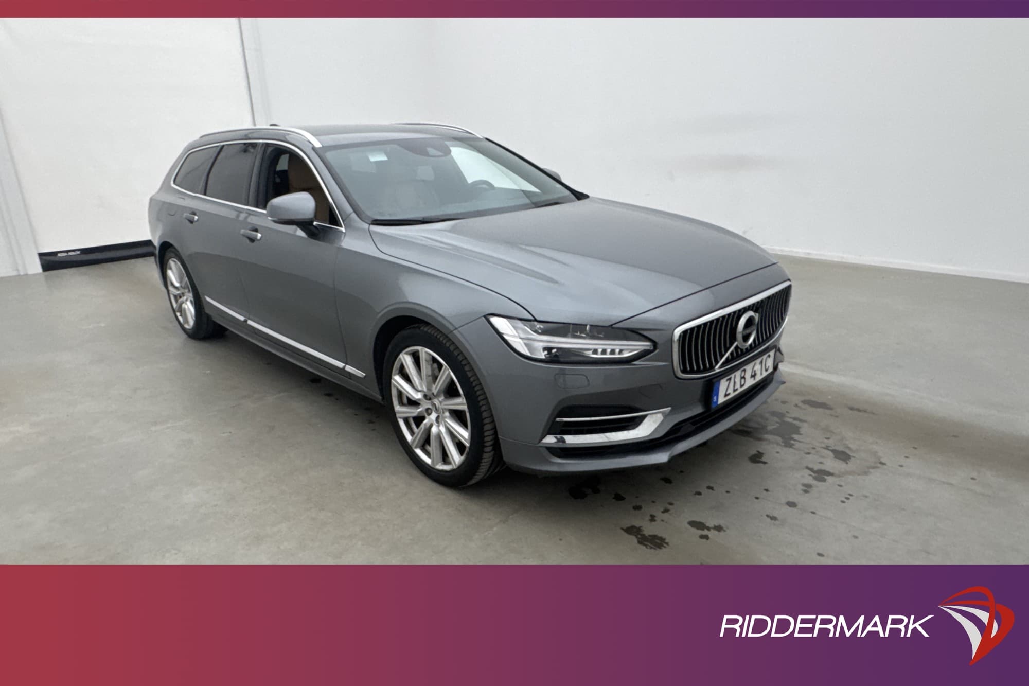 Volvo V90 Recharge T8