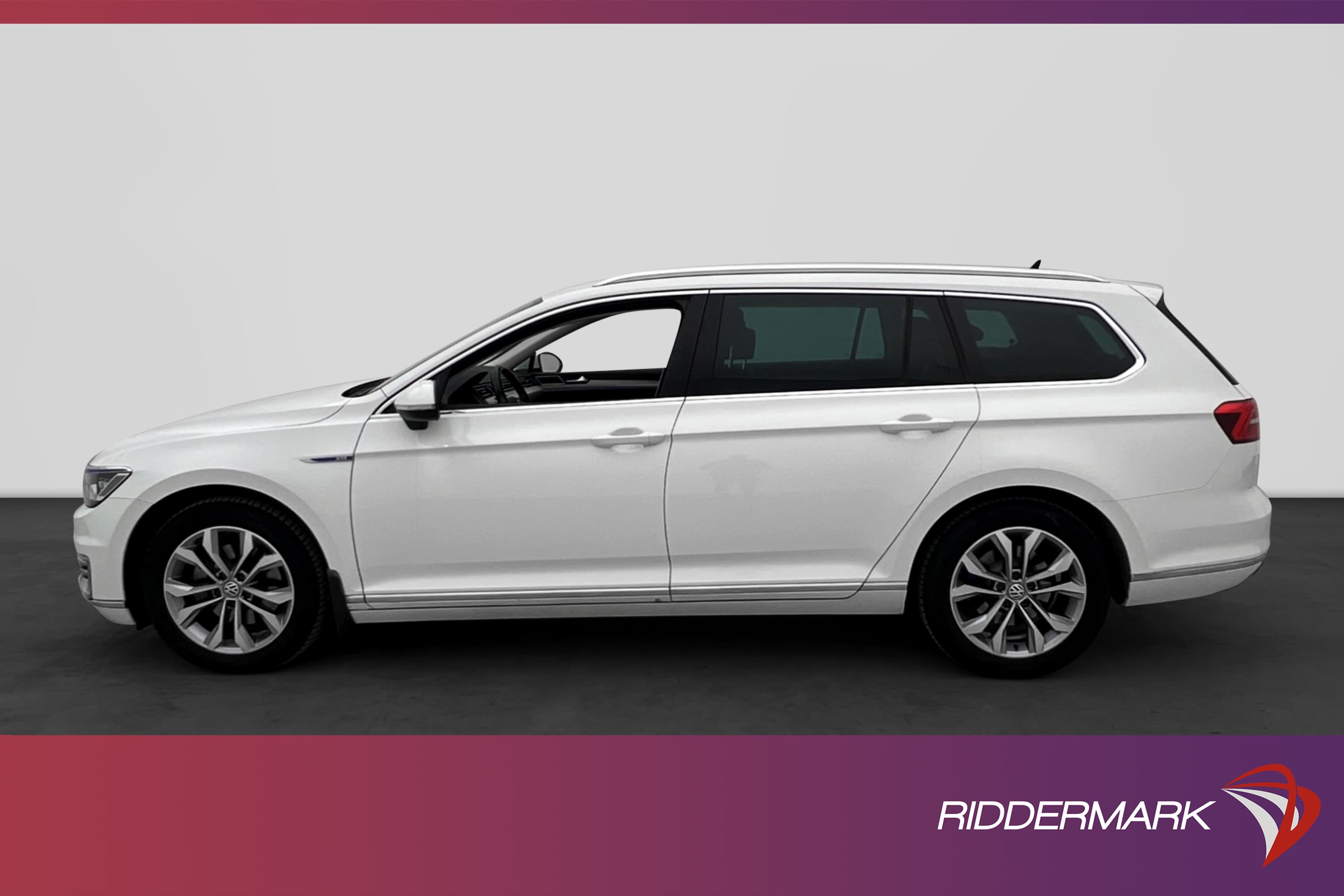 Volkswagen Passat GTE 218hk