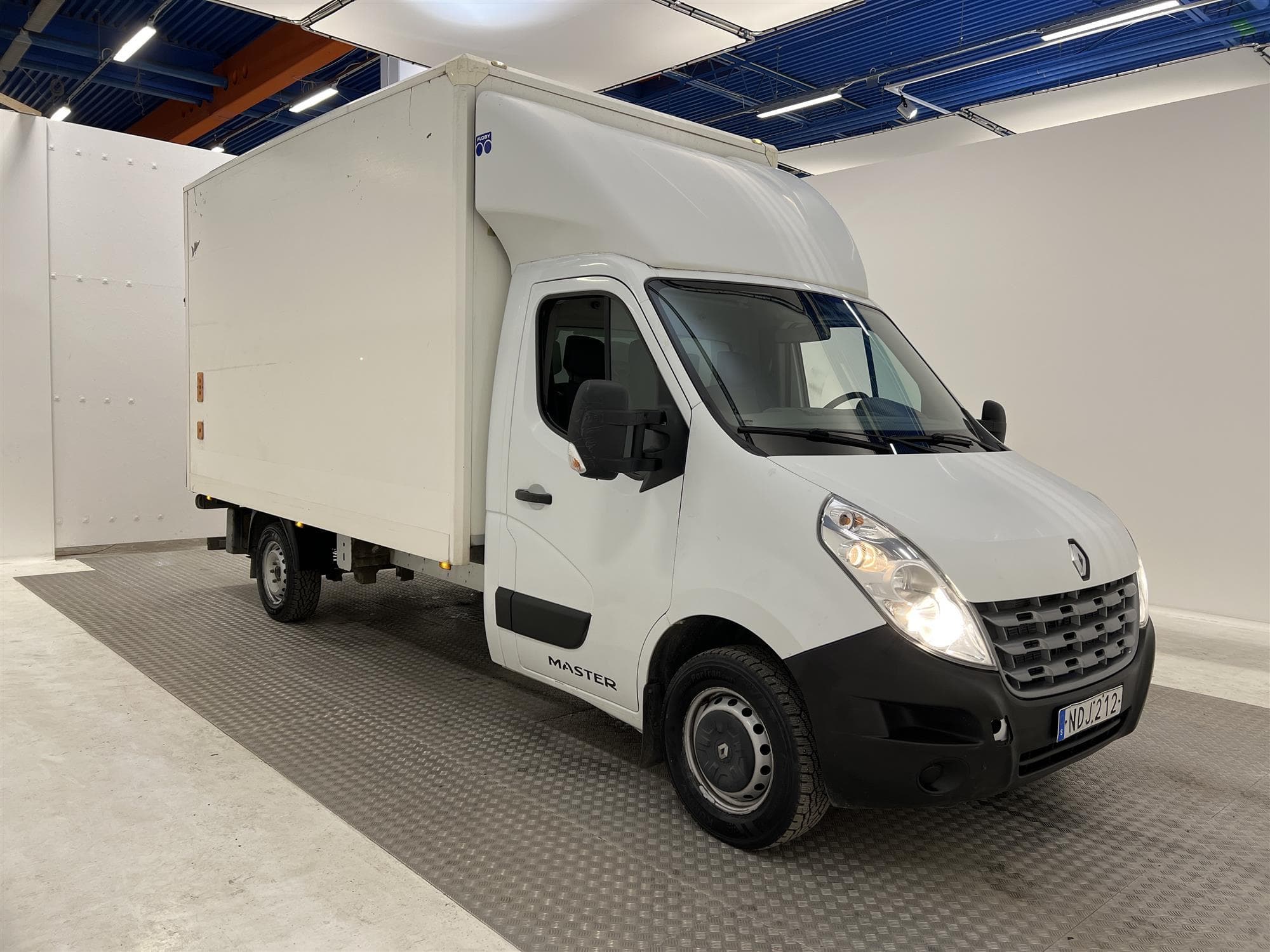 Renault Master 2.3 dCi Automat Volymskåp Bakgavel Moms exteriör