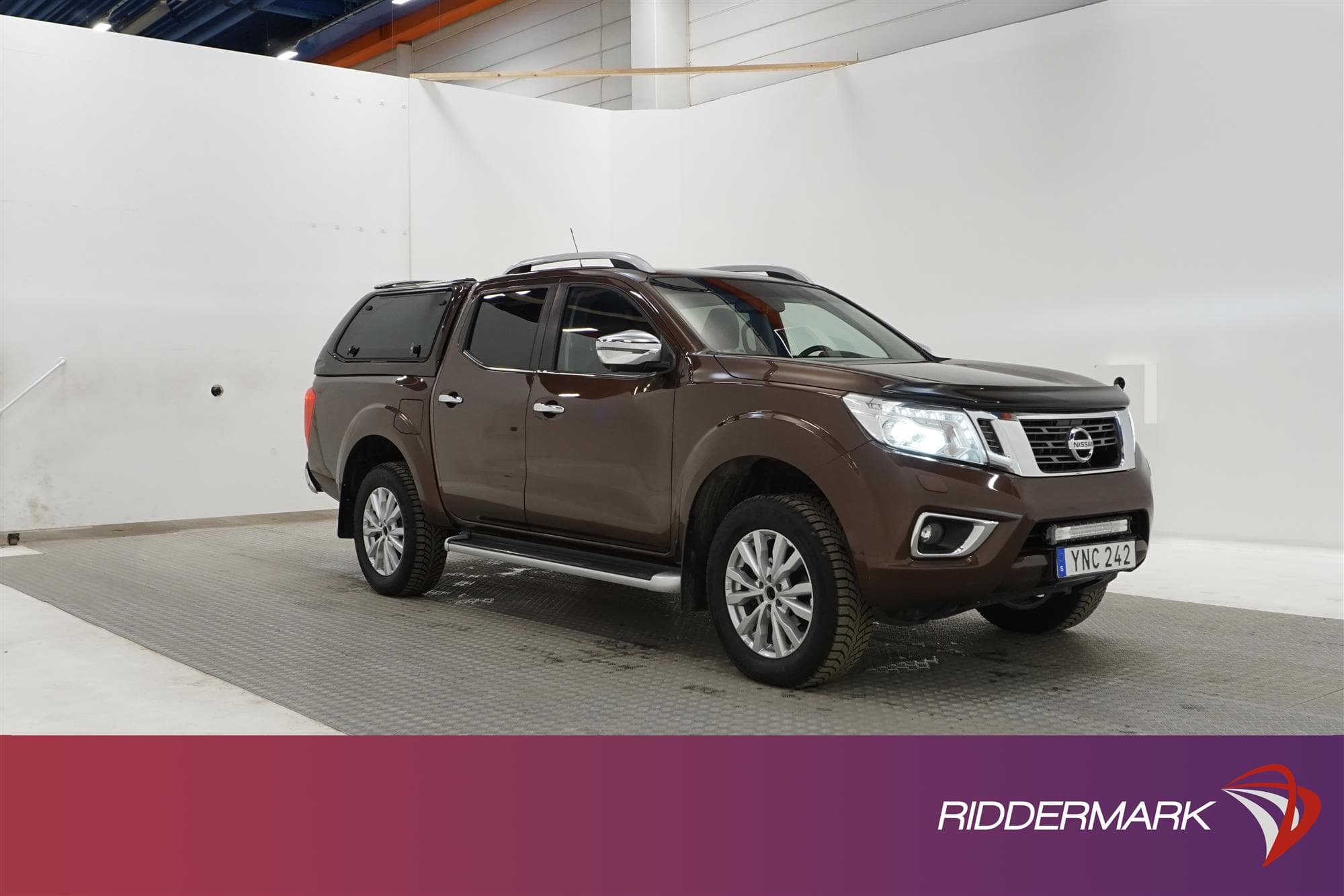 Nissan Navara 2.3dCi Aut 190hk Tekna Kåpa Diff Värmare Moms