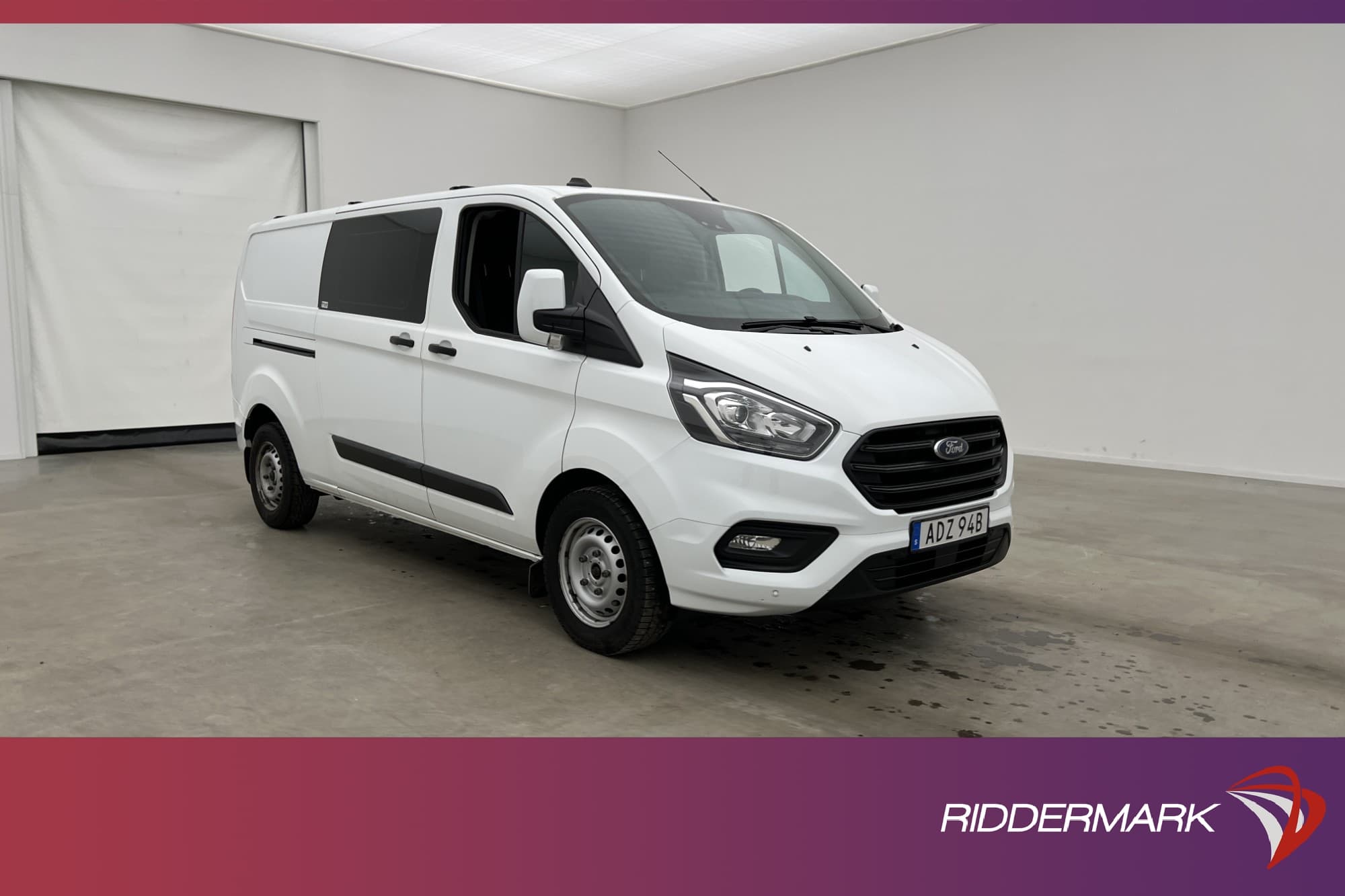 Ford Transit Custom CrewVan L2 170hk Värm Drag B-Kamera Moms