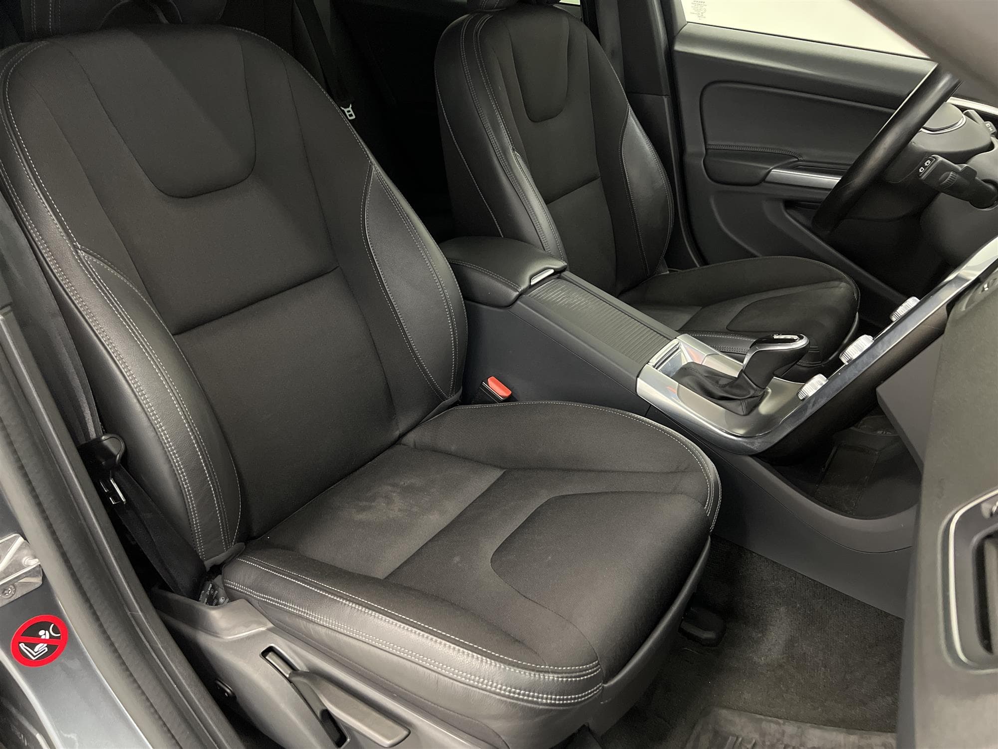 Volvo V60 Cross Country D4 190hk Voc D-Värm Drag BLIS PDC