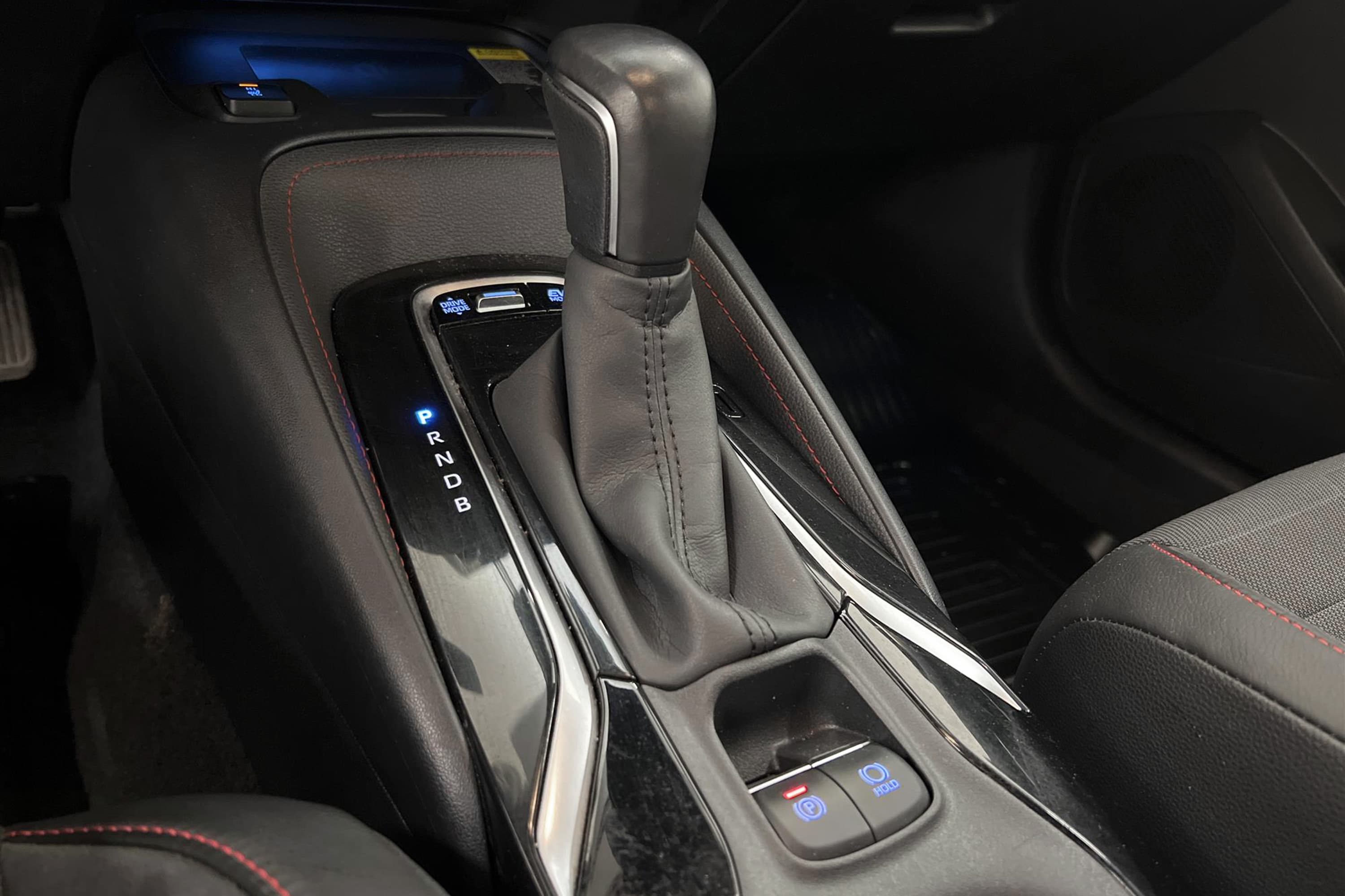 Toyota Corolla Hybrid e-CVT 122hk HUD B-Kamera Döda Vinkel 