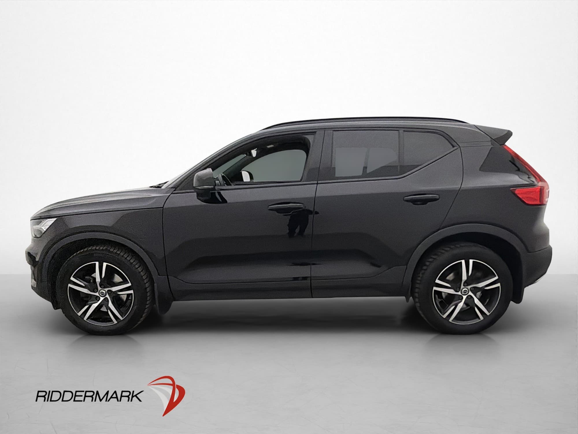 Volvo XC40 T4 AWD R-Design VOC P-Sensorer Skinn Navi Drag