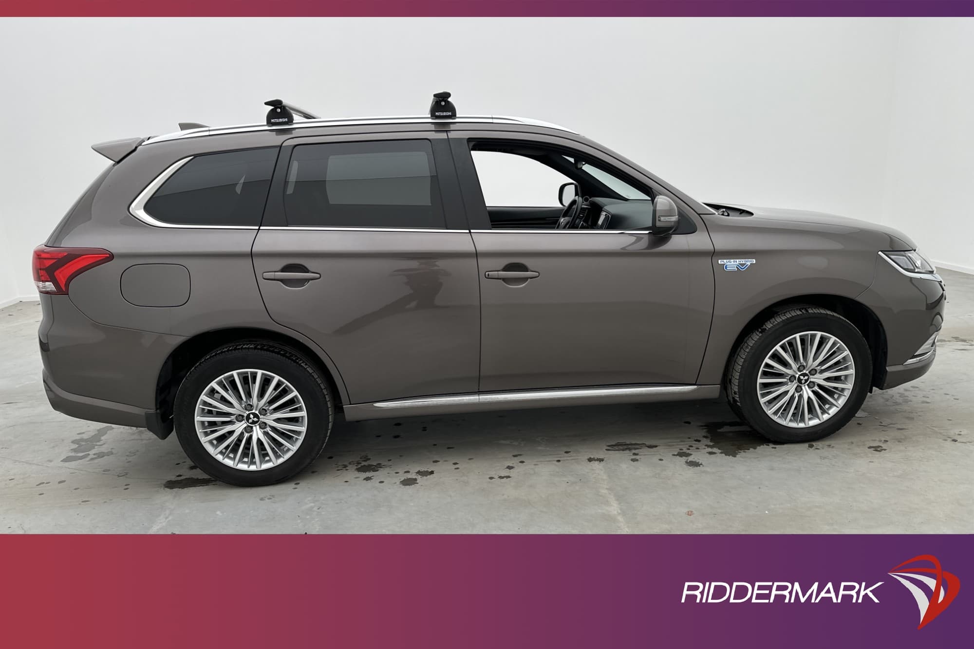 Mitsubishi Outlander PHEV 4WD 230hk