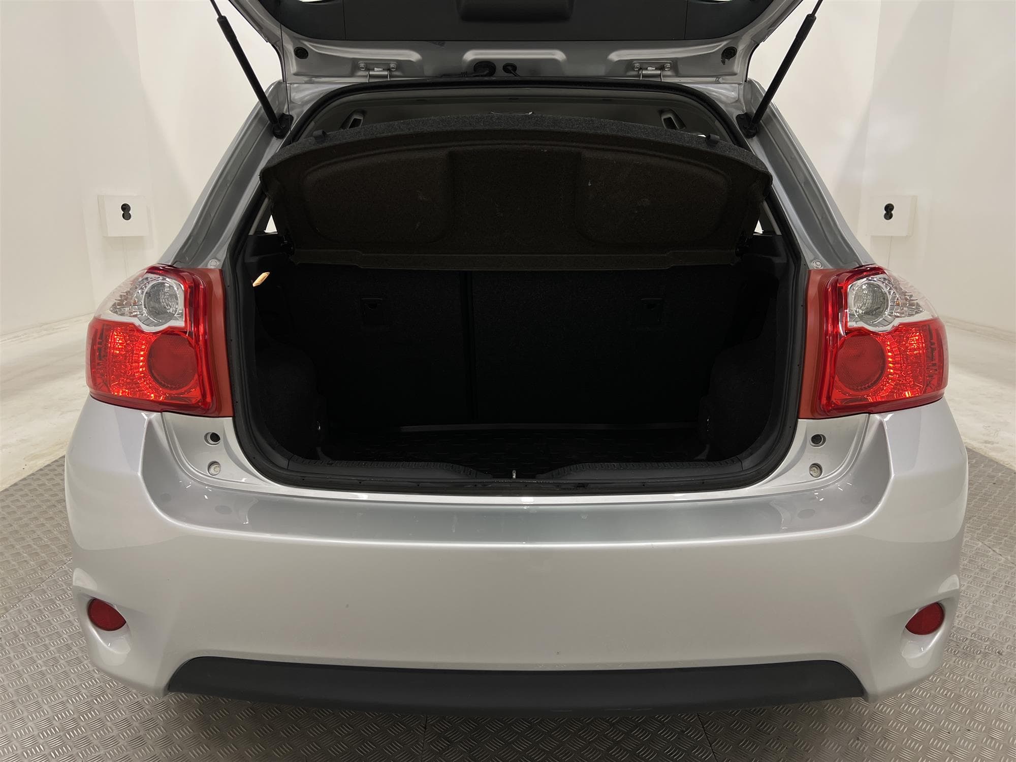 Toyota Auris 1.6 132hk  M-Värmare Navigator B-Kamera 