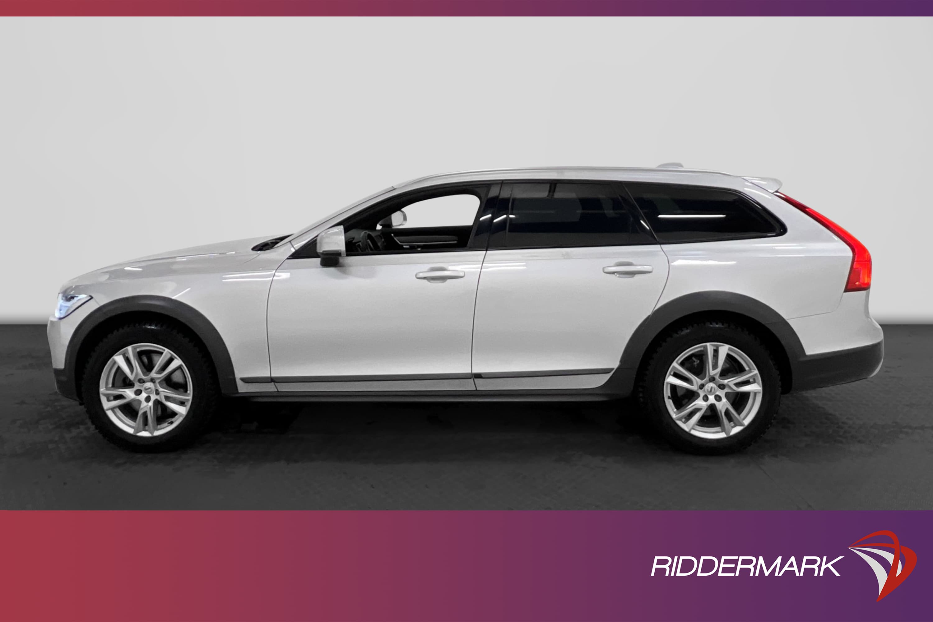 Volvo V90 Cross Country T5 AWD