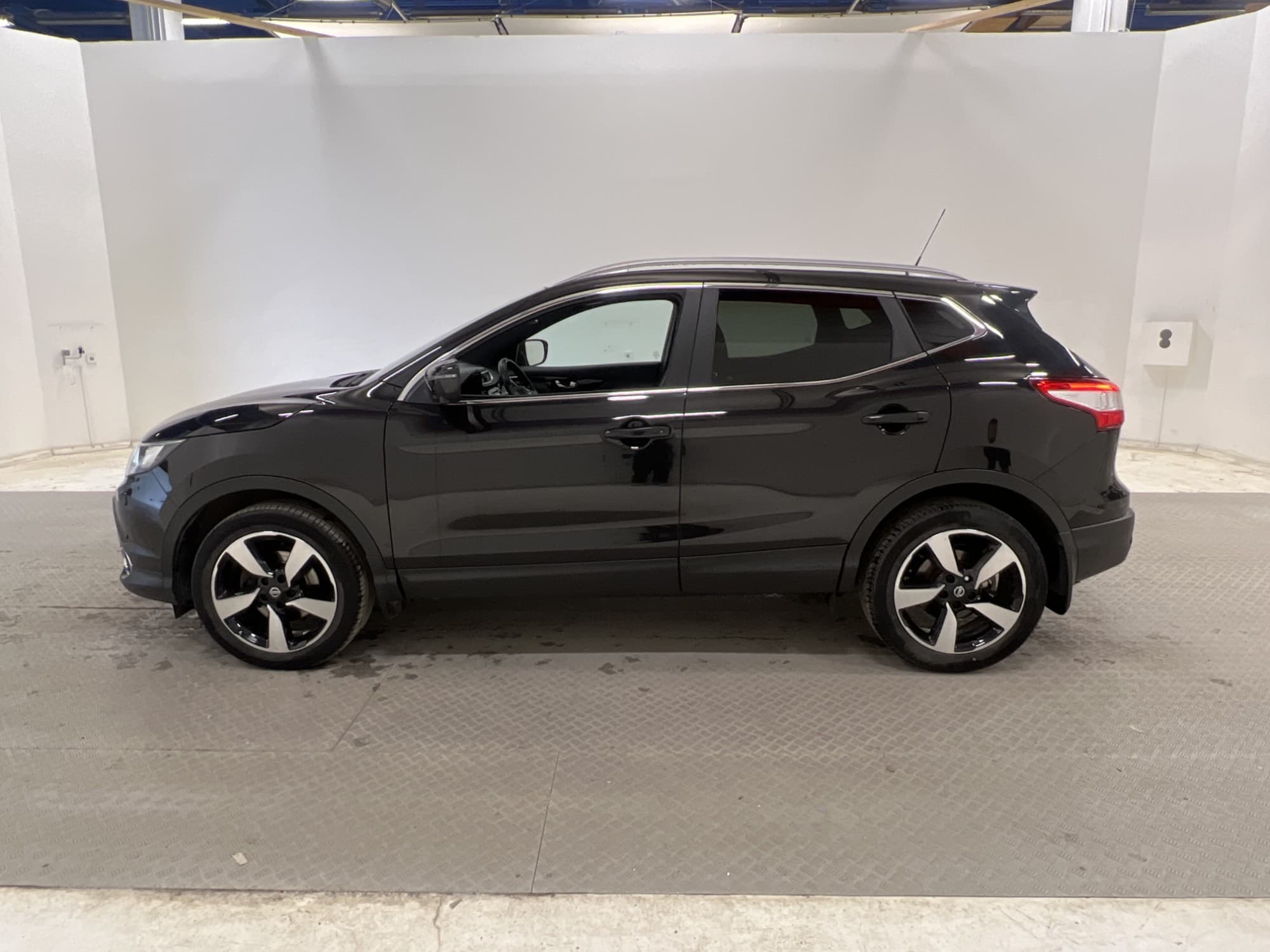 Nissan Qashqai 1.2 DIG-T XTRONIC-CVT