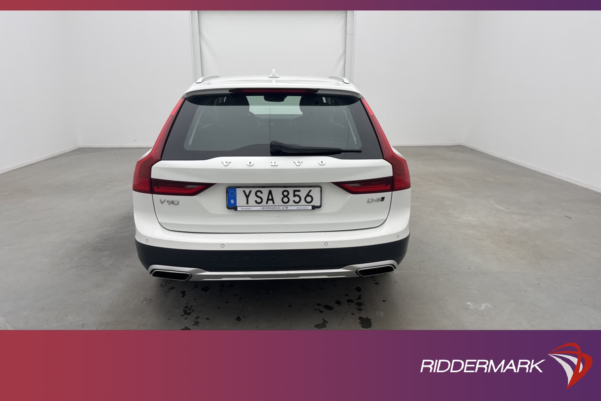 Volvo V90 Cross Country D4 AWD Plus