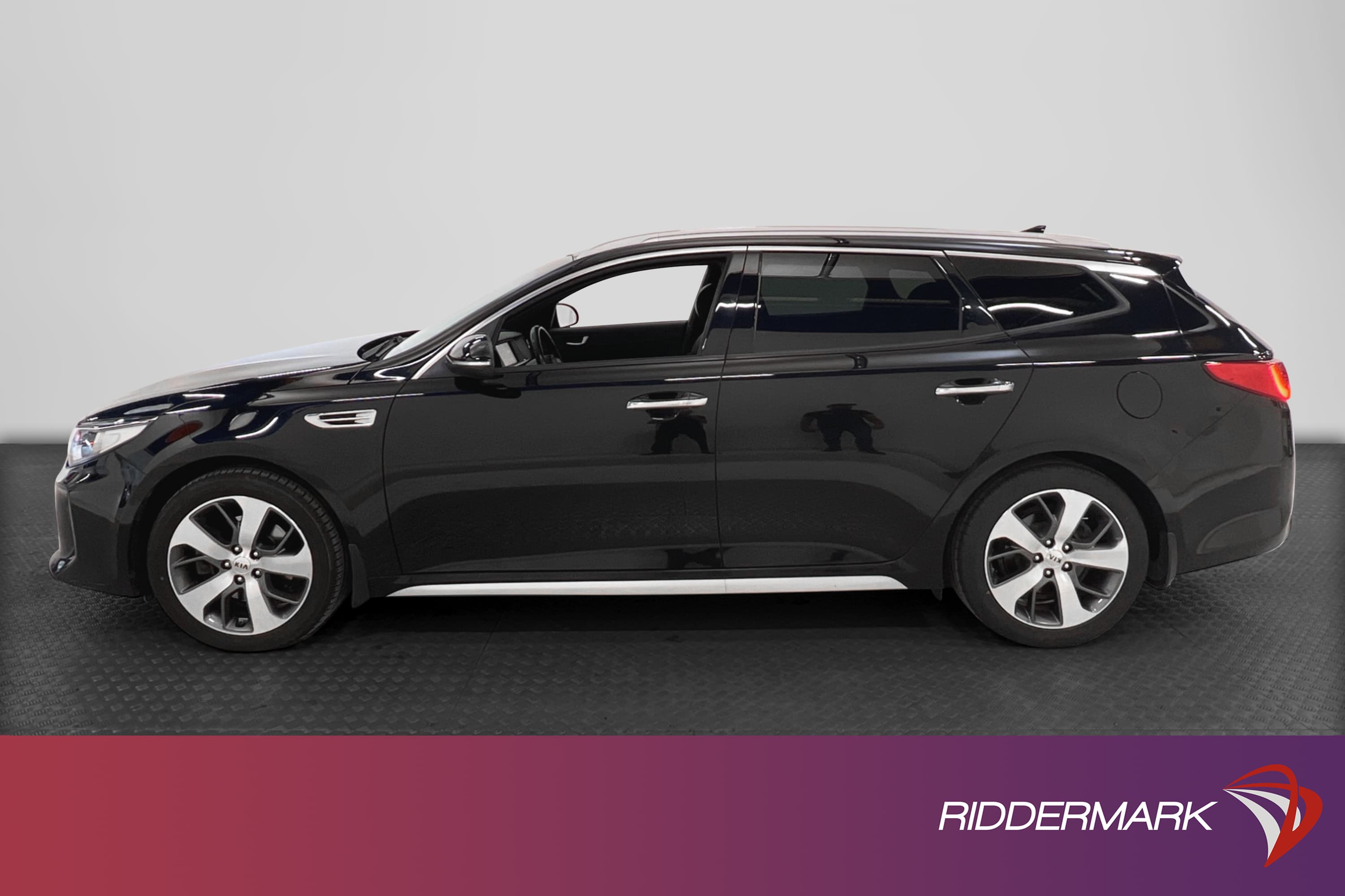 Kia Optima 1.7 VGT 141hk
