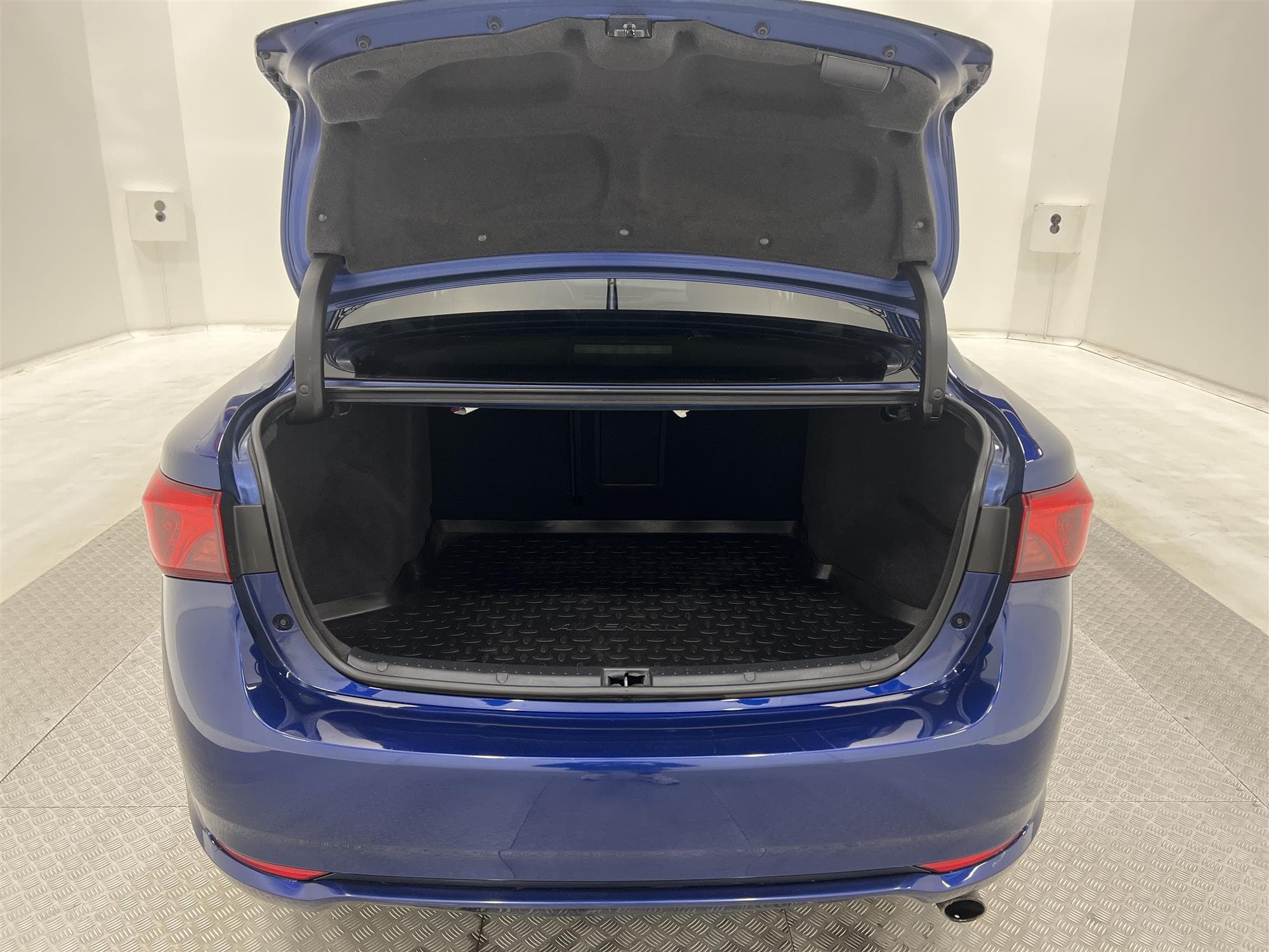 Toyota Avensis 1.8 Sedan 147hk B-Kam Låg Skatt 1 Brukare