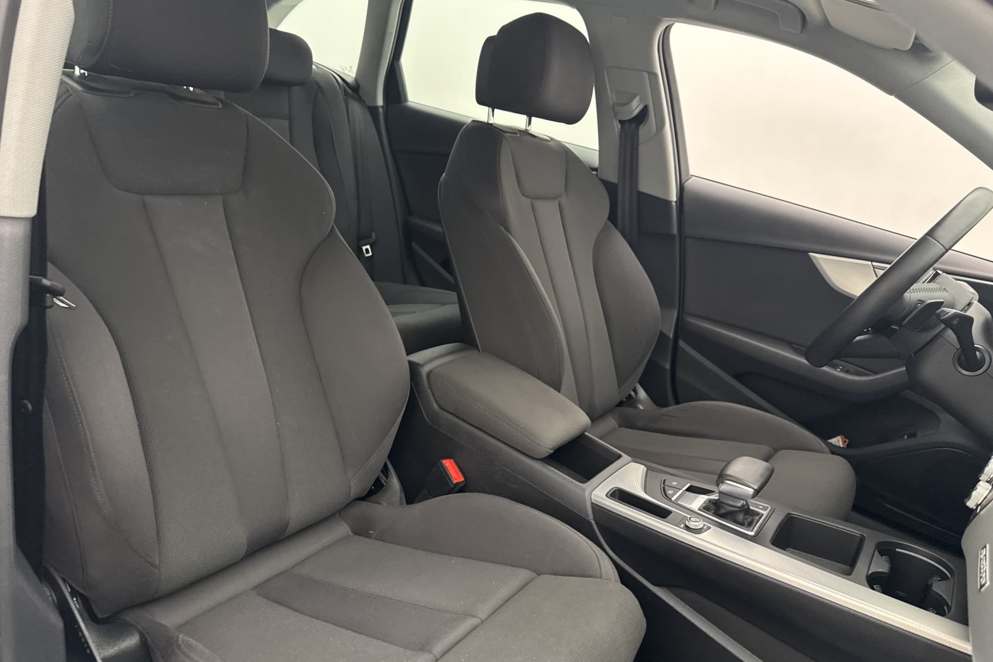 Audi A4 40 TDI Q 190hk Proline Värmare Dragkrok Navi