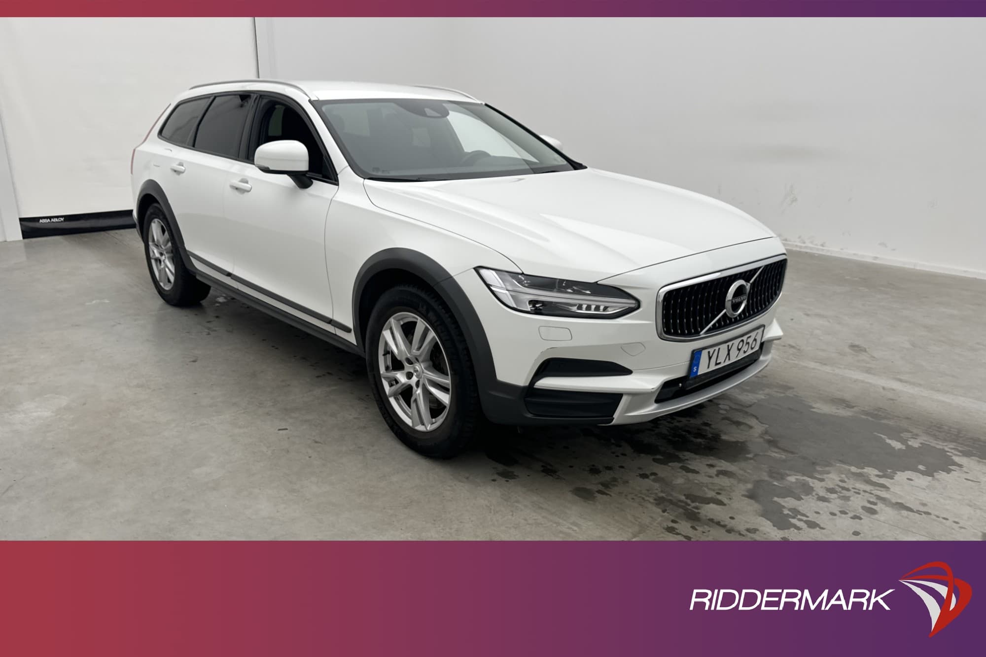 Volvo V90 Cross Country D4 AWD