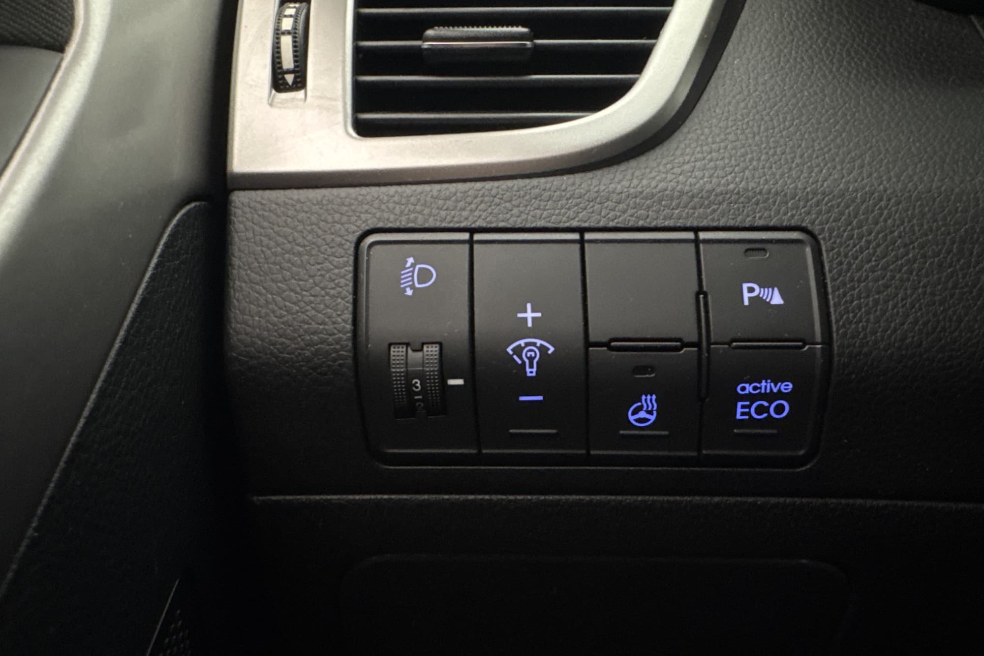 Hyundai i30 1.6 CRDi 128hk Premium Kamera Drag Keyless