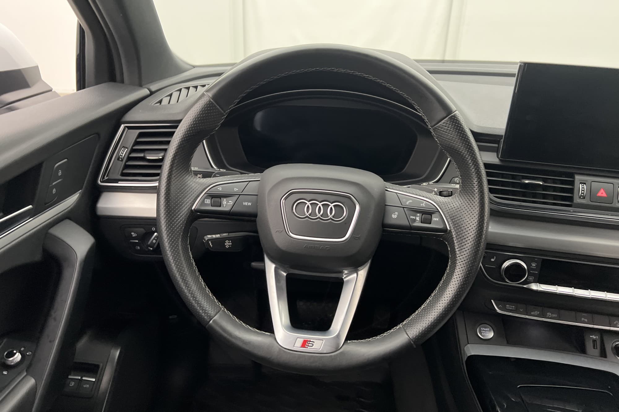 Audi Q5 55 TFSI e Quattro 367hk S-Line  Cockpit Kamera Drag