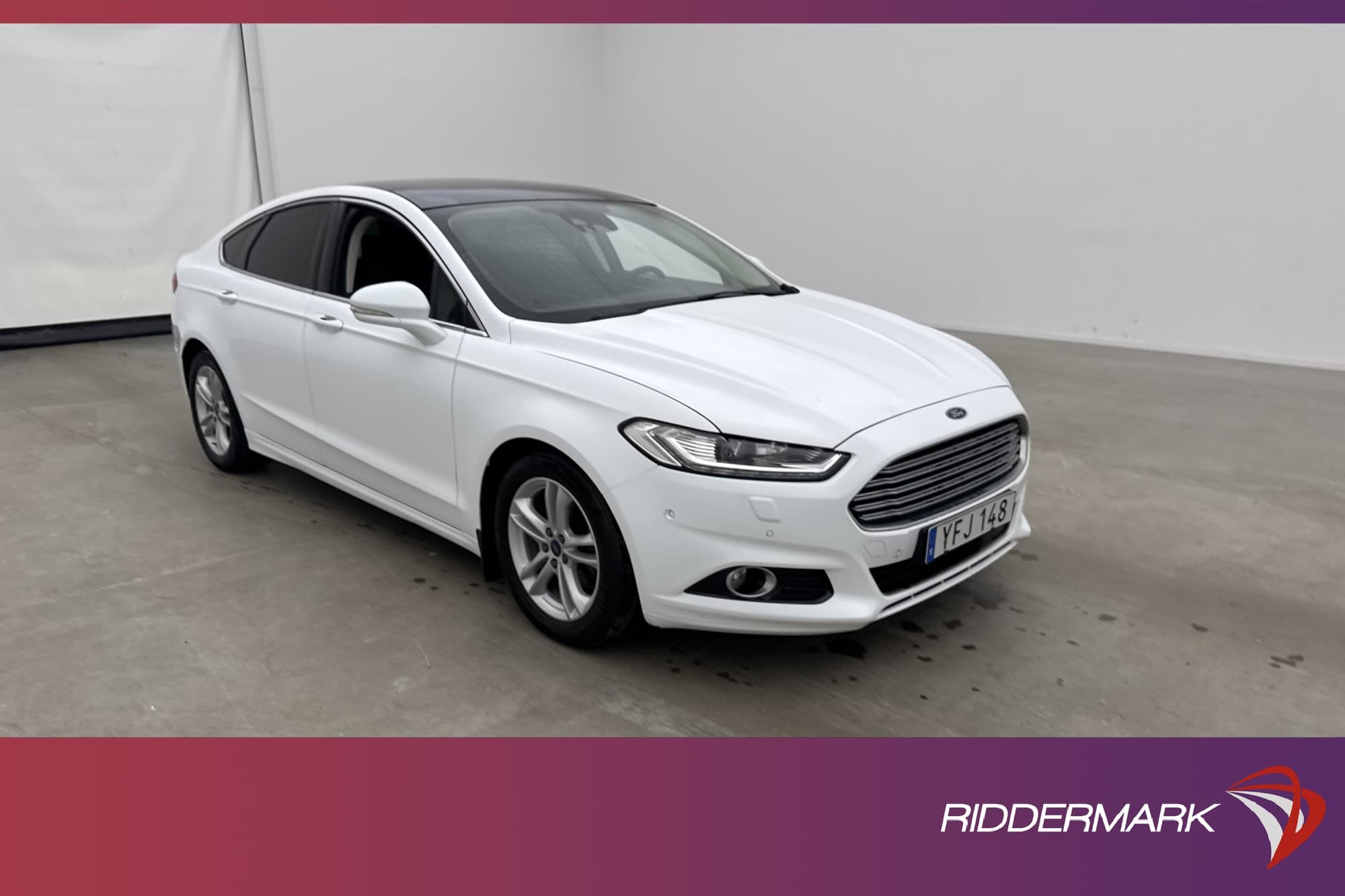 Ford Mondeo EcoBoost 160hk Business Pano Värm Kamera CarPlay