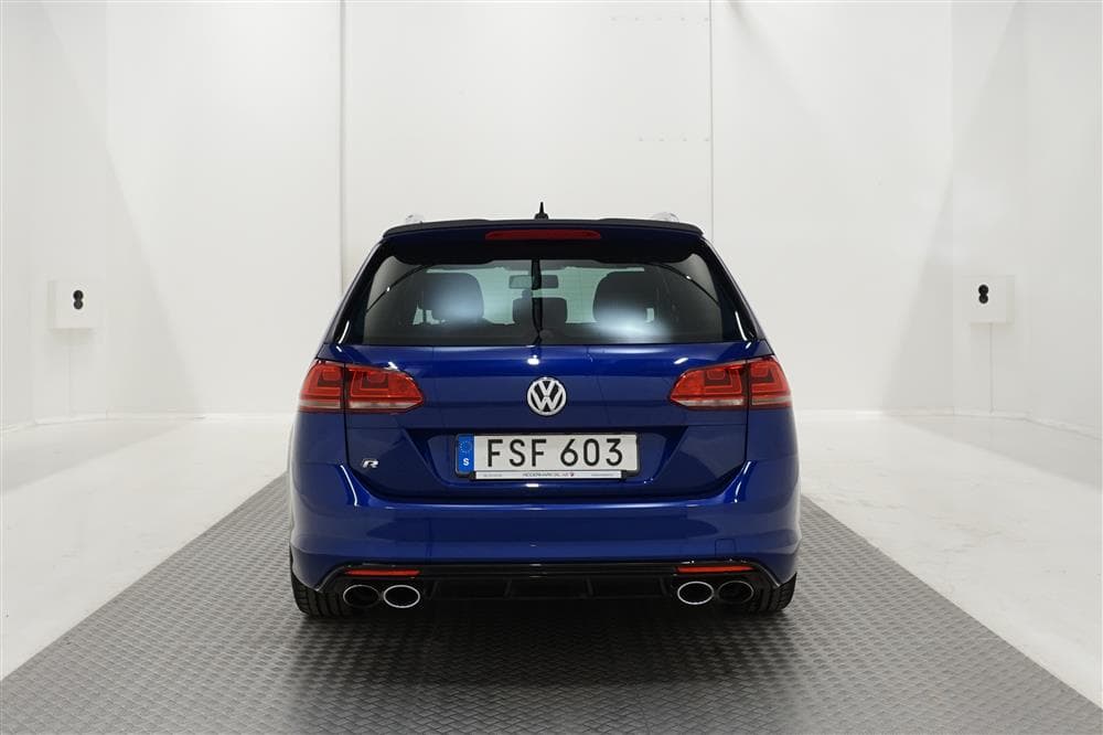 Volkswagen Golf 2.0 TSI R 4Motion 300hk Dynaudio Navigationexteriör