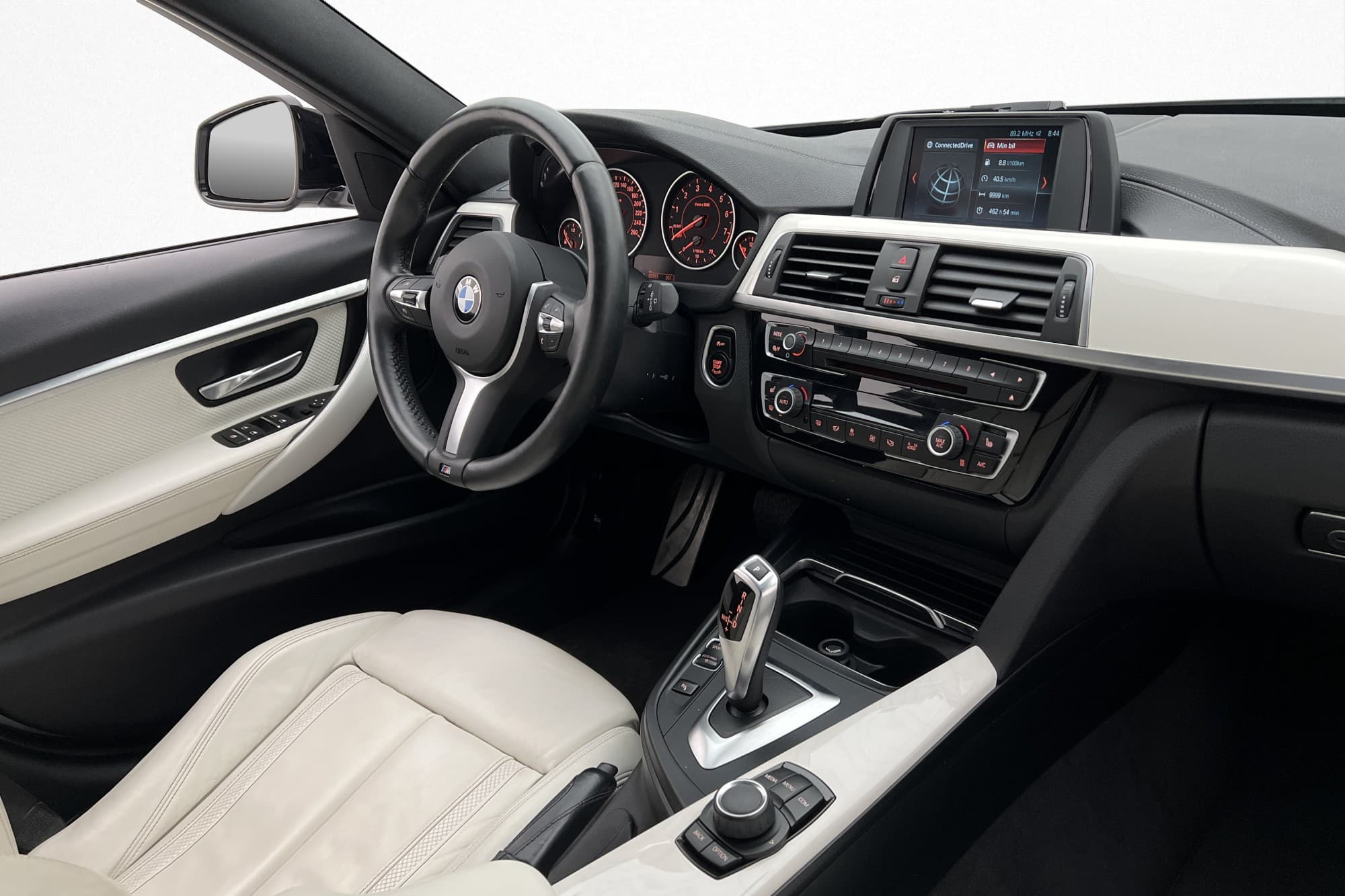 BMW 330 i xDrive 252hk M Sport HiFi Skinn