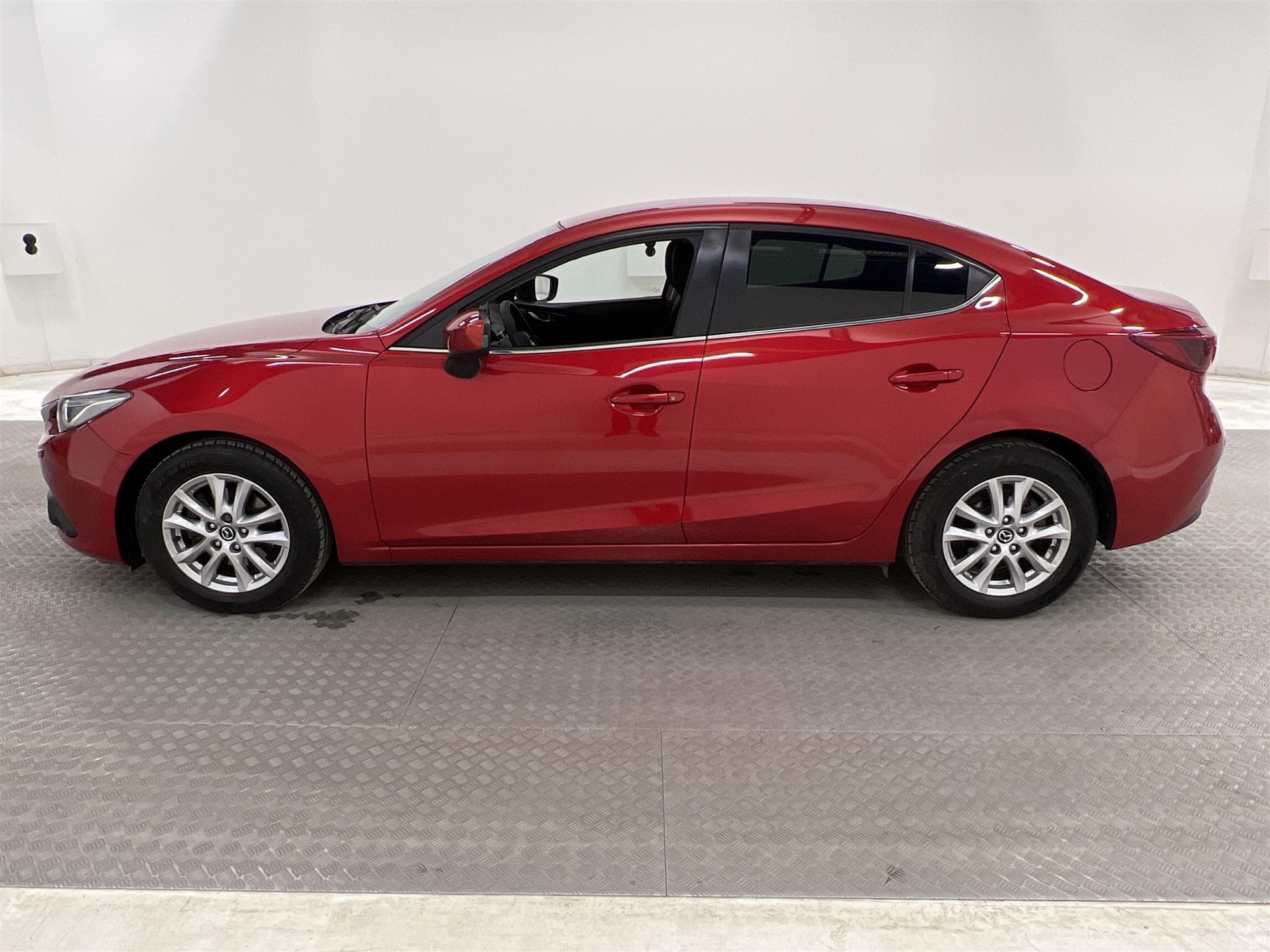 Mazda 3 2.0 Sedan 120hk