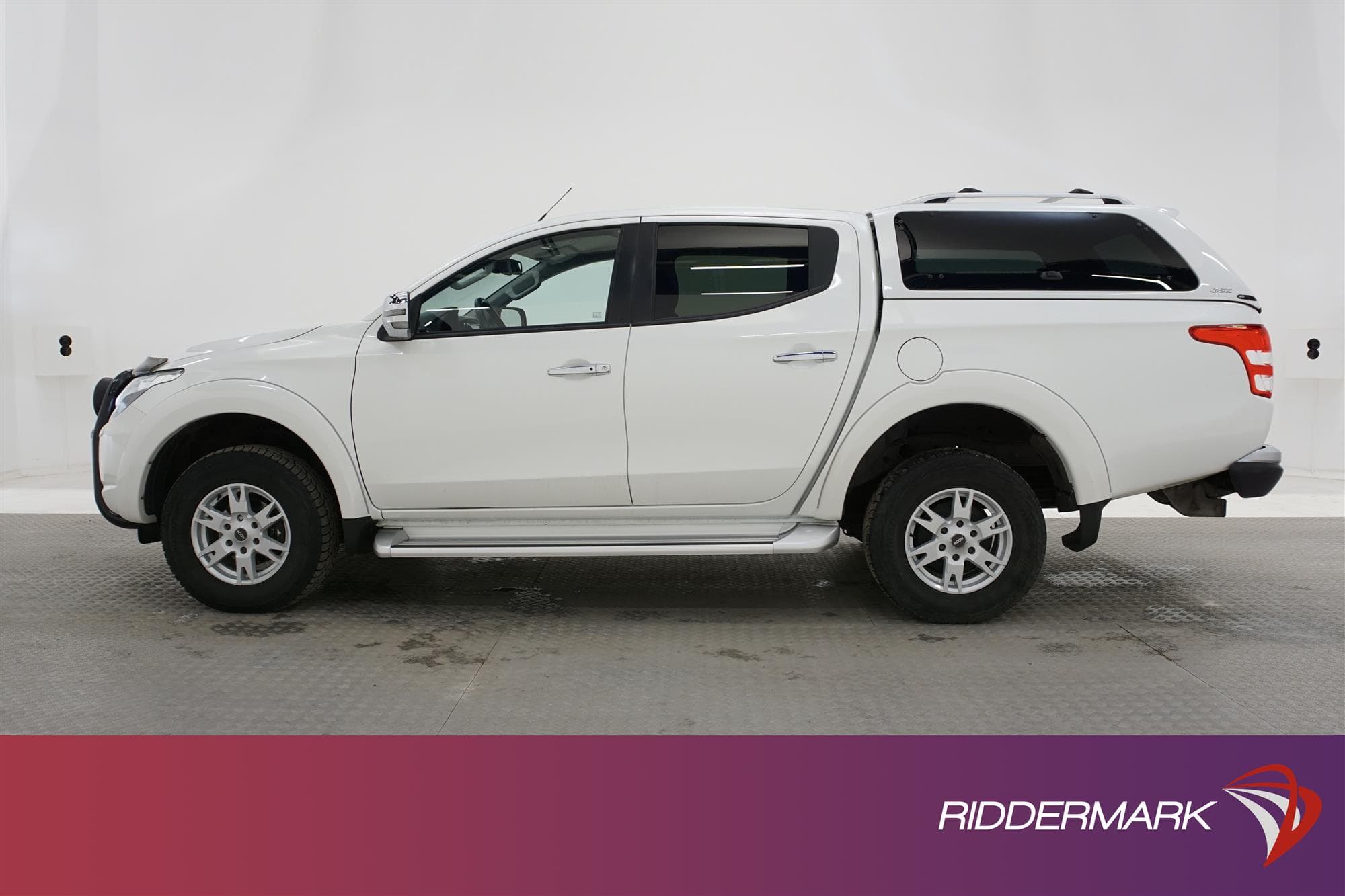 Mitsubishi L200 2.4 Automat Eu6 181hk Dragkrok Kåpa Moms
