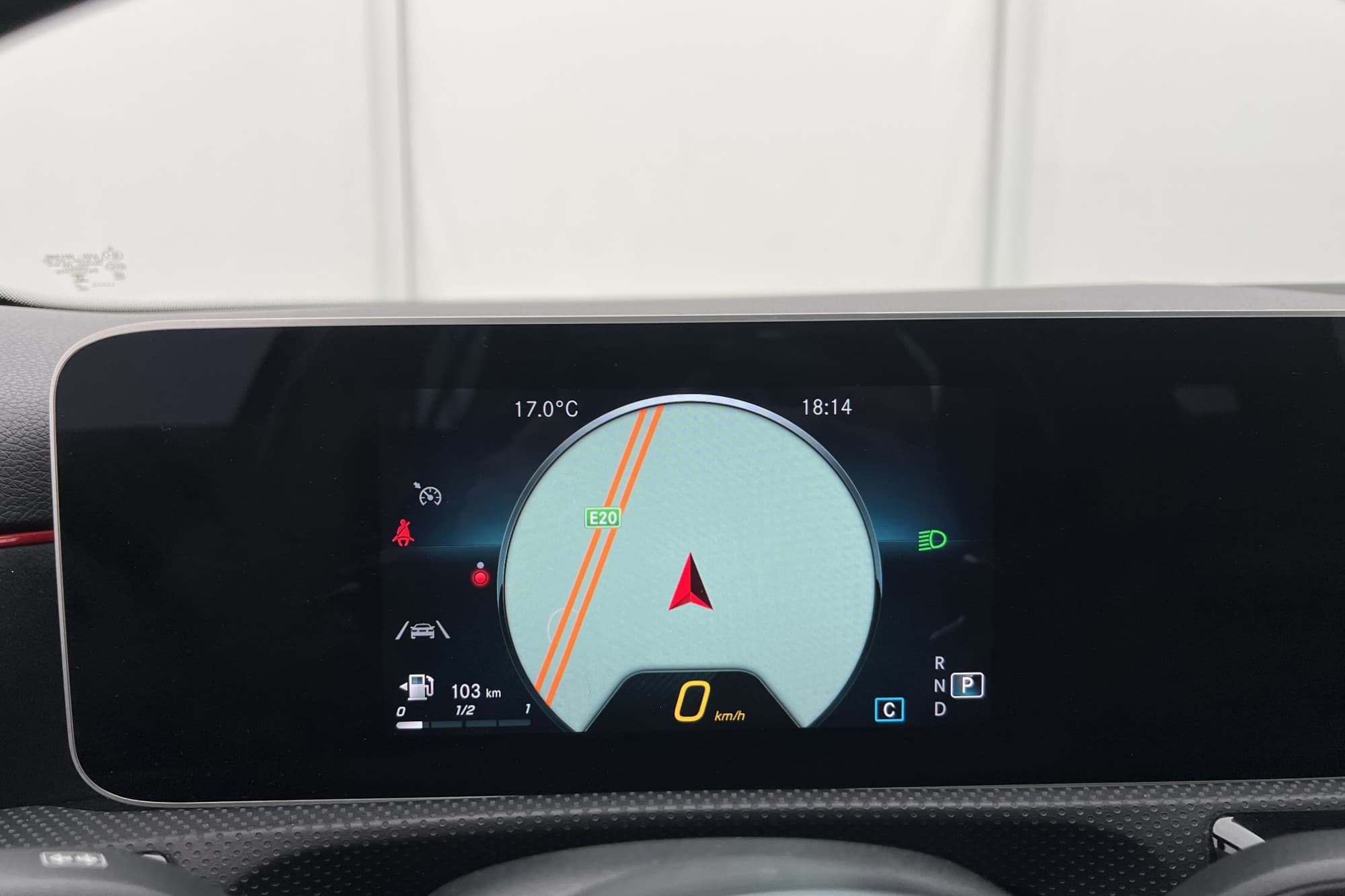 Mercedes-Benz A 200 AMG Panorama Cockpit Kamera Navigation