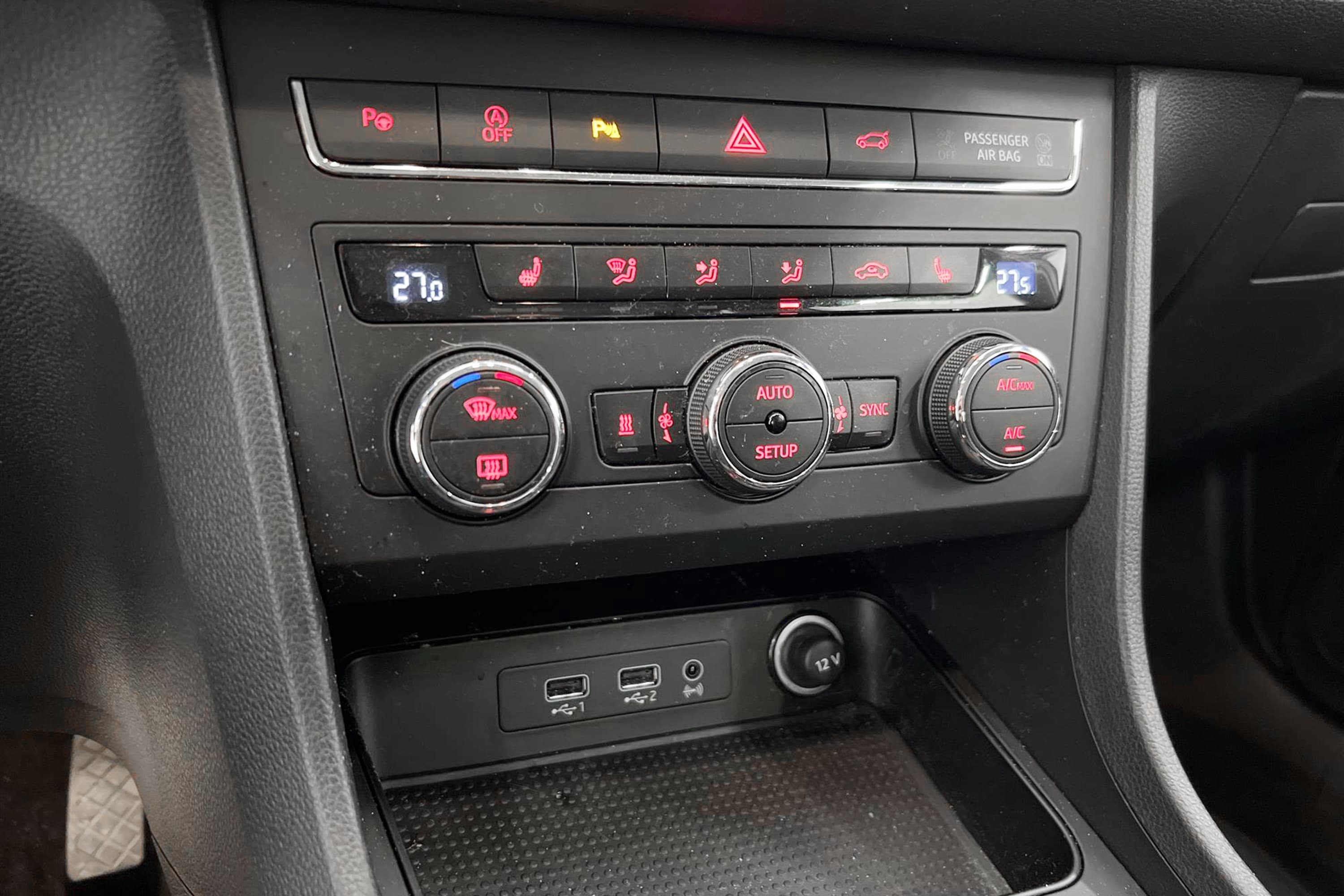 SEAT Ateca 1.4 EcoTSI 150hk  Värmare Drag Sensorer 0,54l/mil