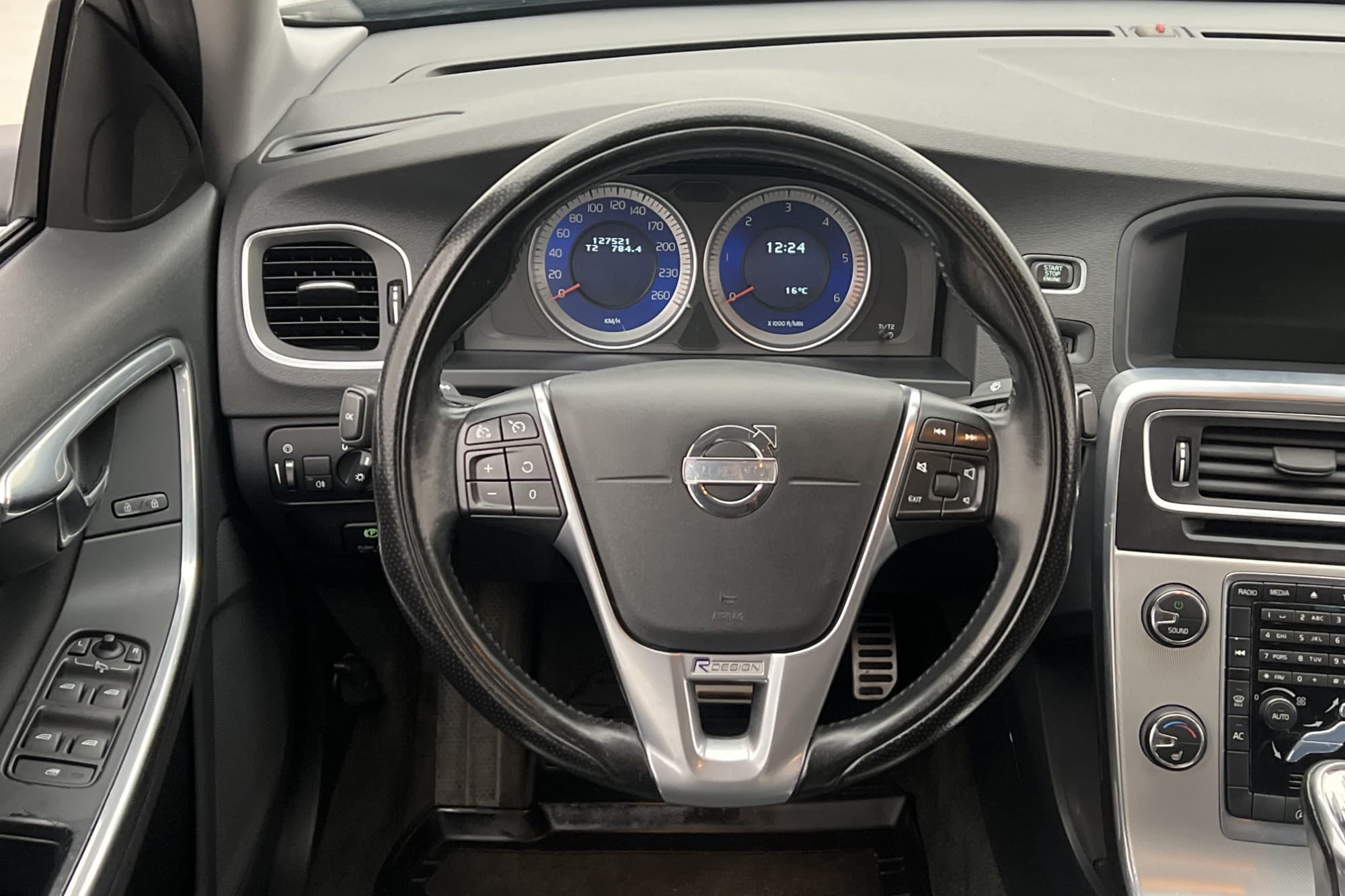 Volvo S60 D4 R-Design Värmare Sensorer Halvskinn Farthållare