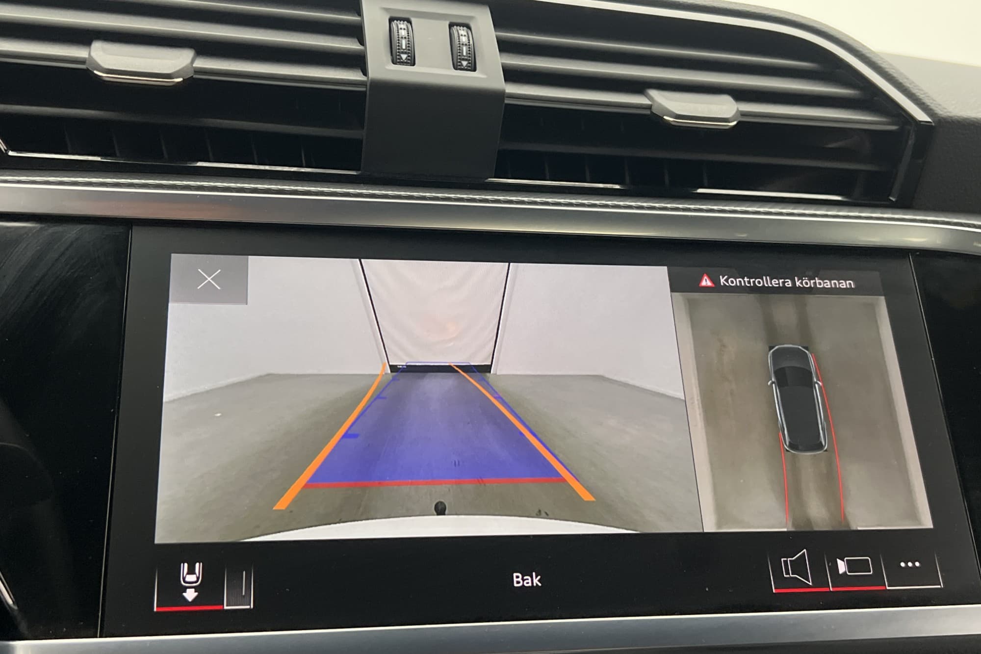 Audi Q3 40 TDI Q 200hk S-Line Cockpit D-Värmare 360° Drag