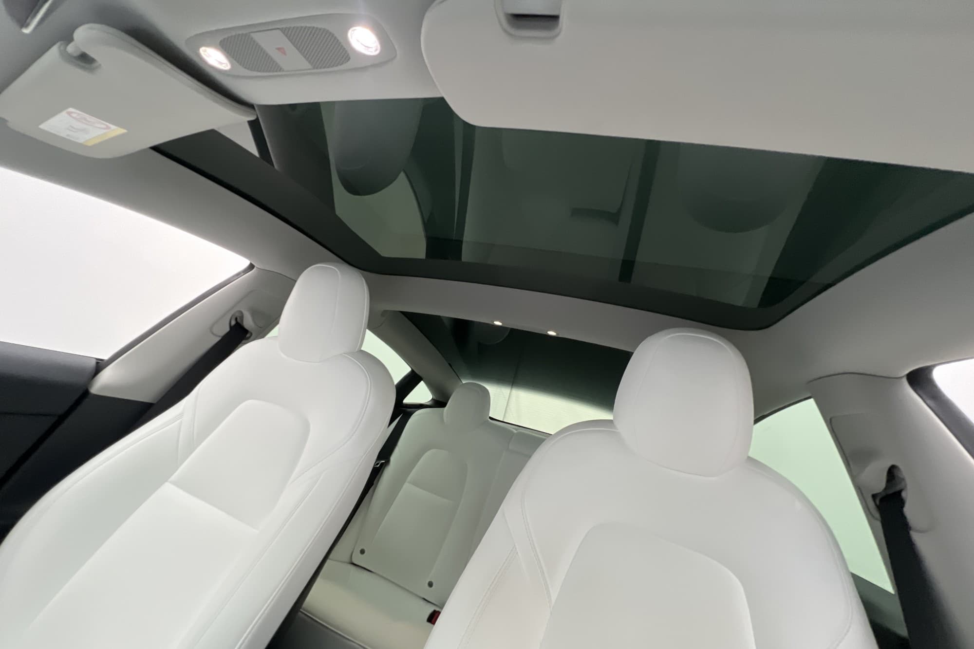 Tesla Model 3 Performance Autopilot Ljus-Interör Svensksåld