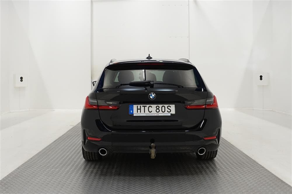 BMW 320d 190hk xDrive Sport line Skinn Cockpit Navi Dragexteriör