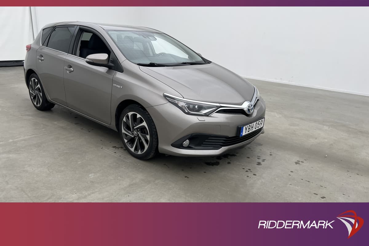 Toyota auris | Begagnade Toyota Auris bilar till salu | Riddermark Bil