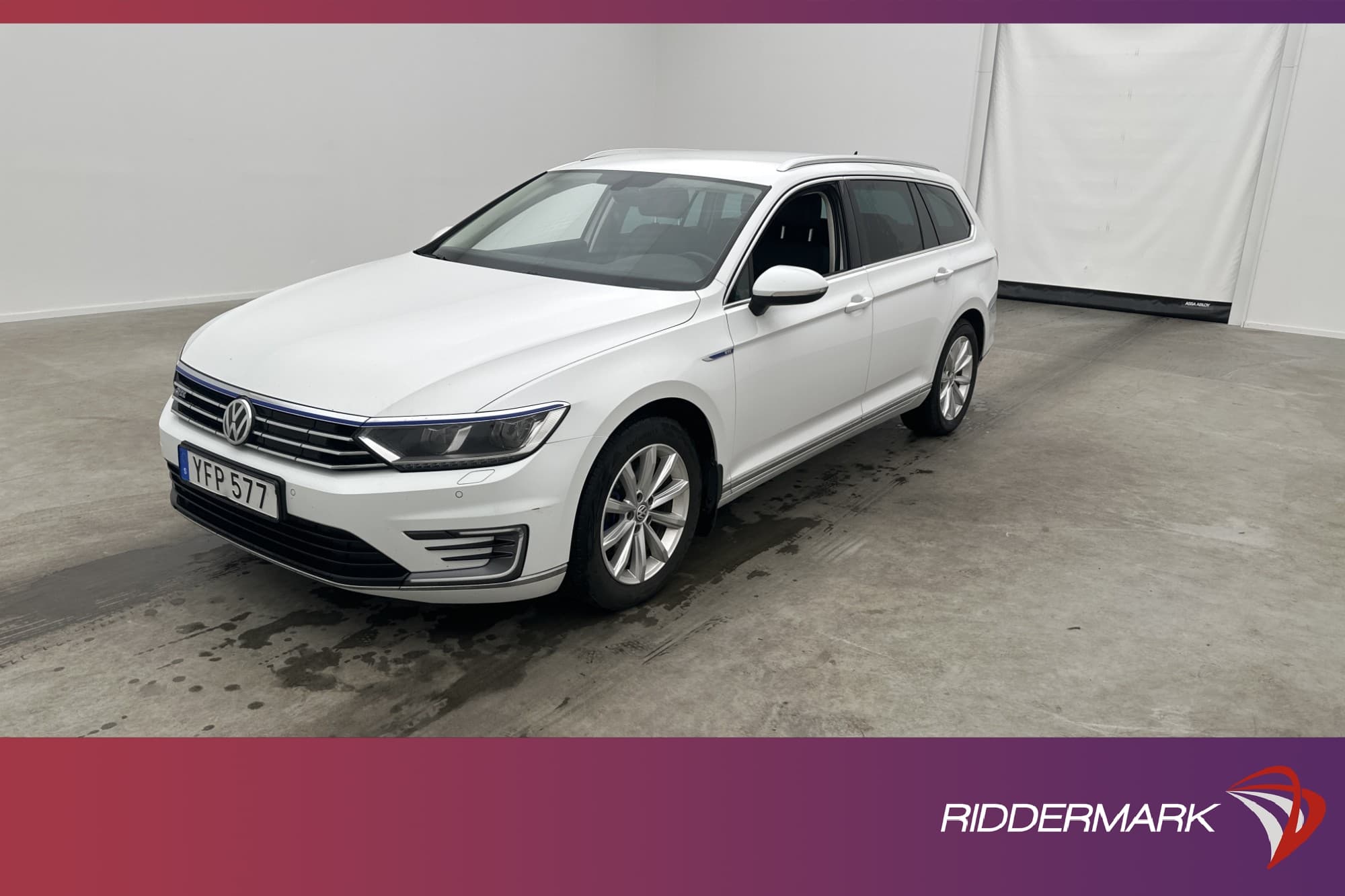 Volkswagen Passat GTE 218hk