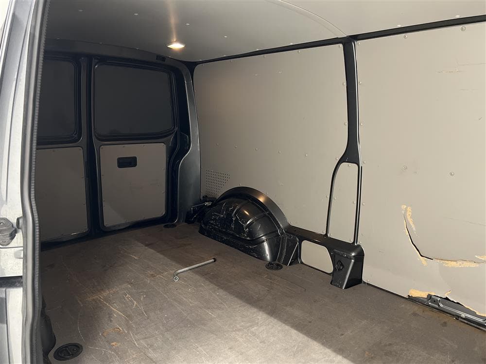 Volkswagen Transporter 2.0 Aut Eu6 150hk L2 Värmare Moms interiör
